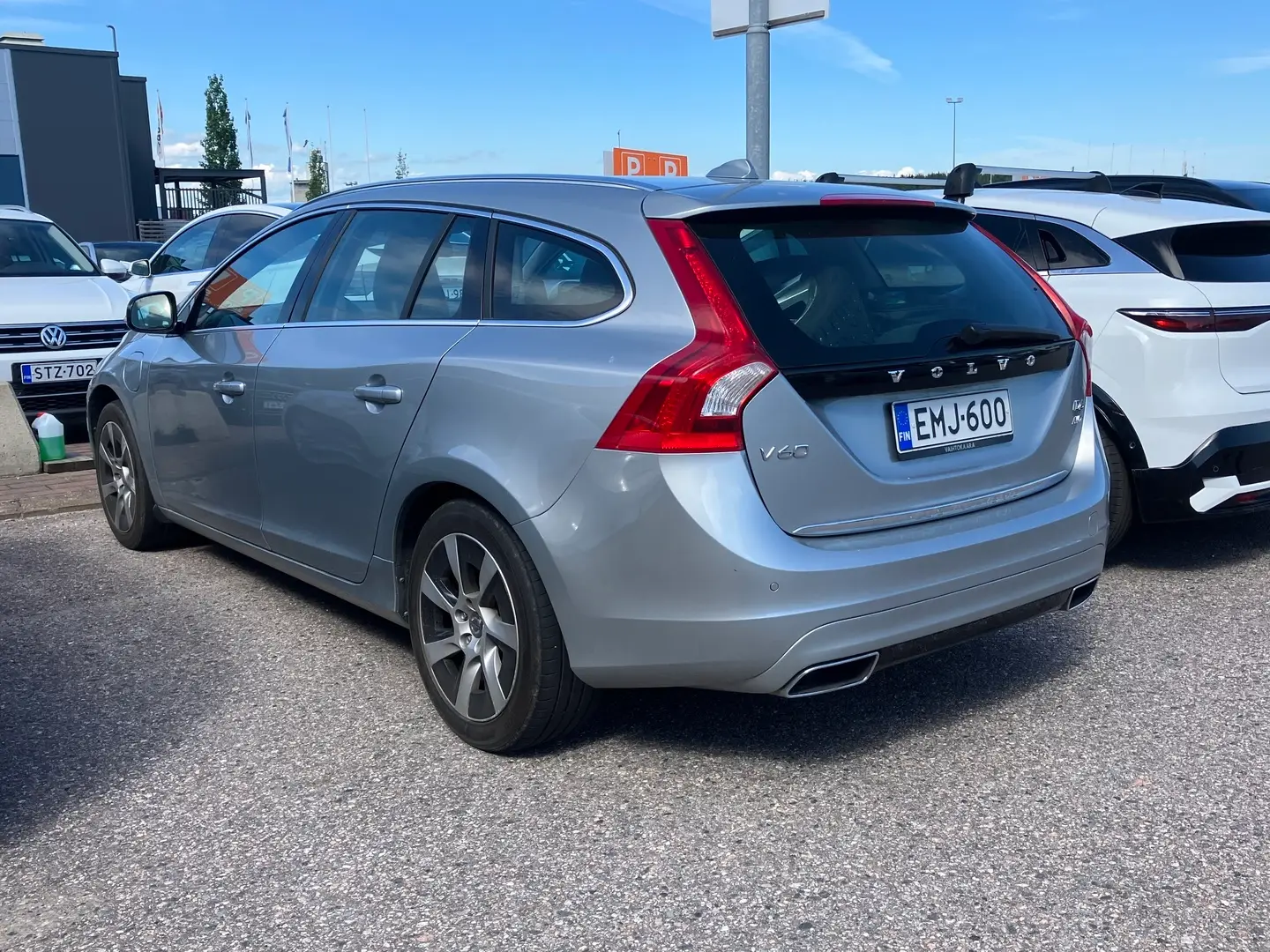 Car Image - 5eodFOKHrjvFnQDhI4m3Pu