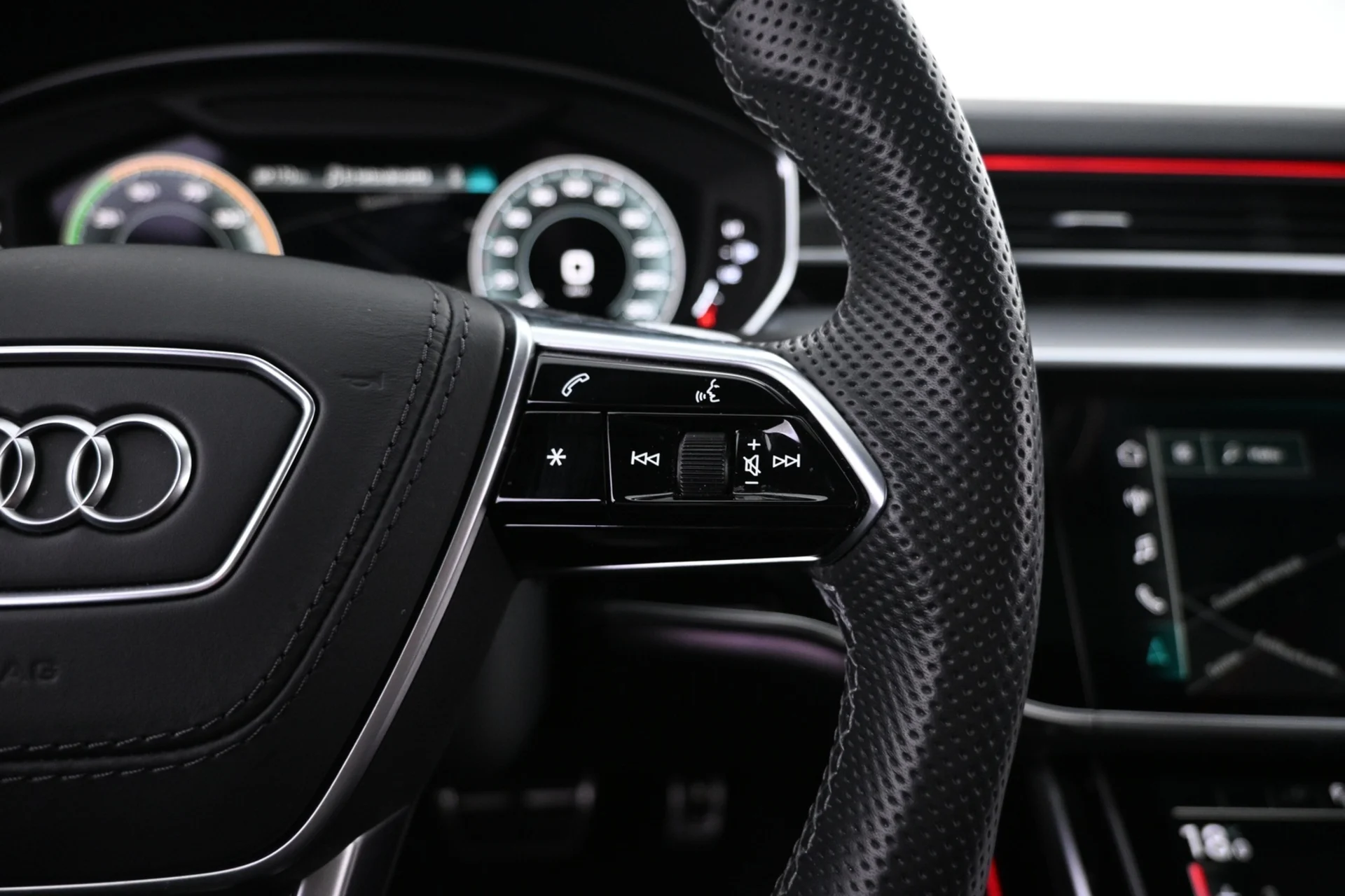 Car Image - 1PAPsh0qsbVKTXPTNiCJ5x