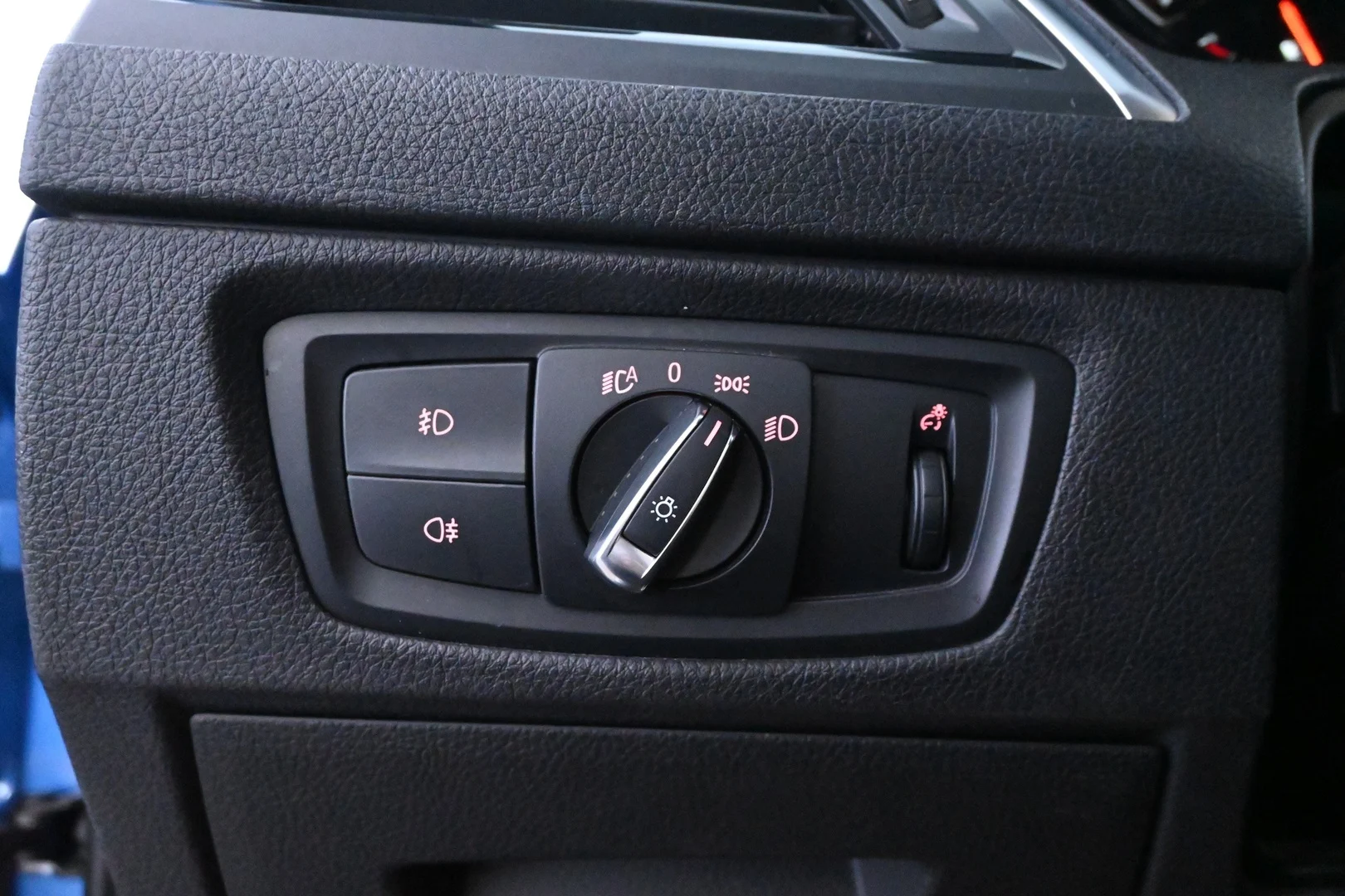 Car Image - 3KRQvnYo9lt17IMCxaKNyQ