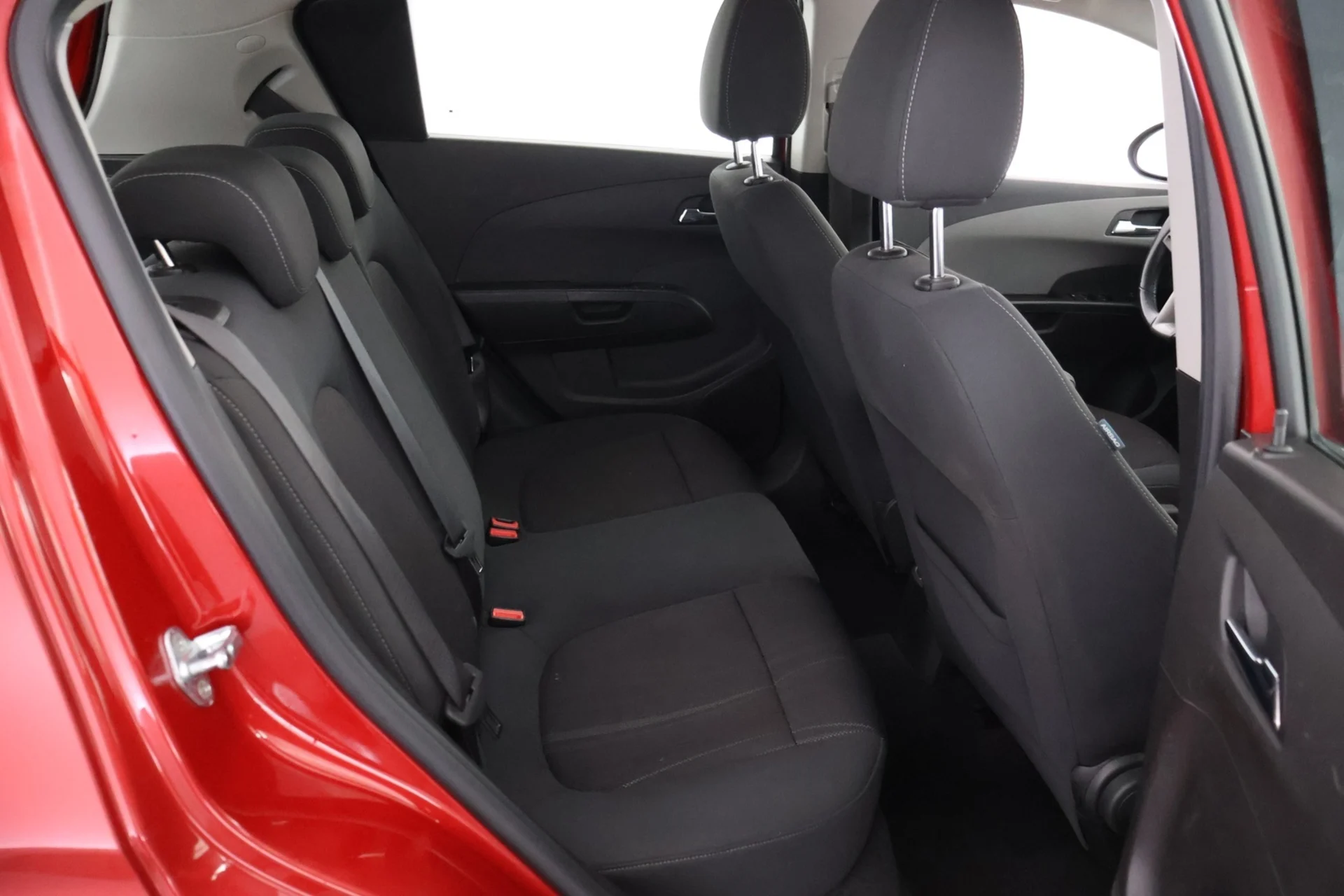 Car Image - VFlVBOvTwGPW4rTpNdj1x