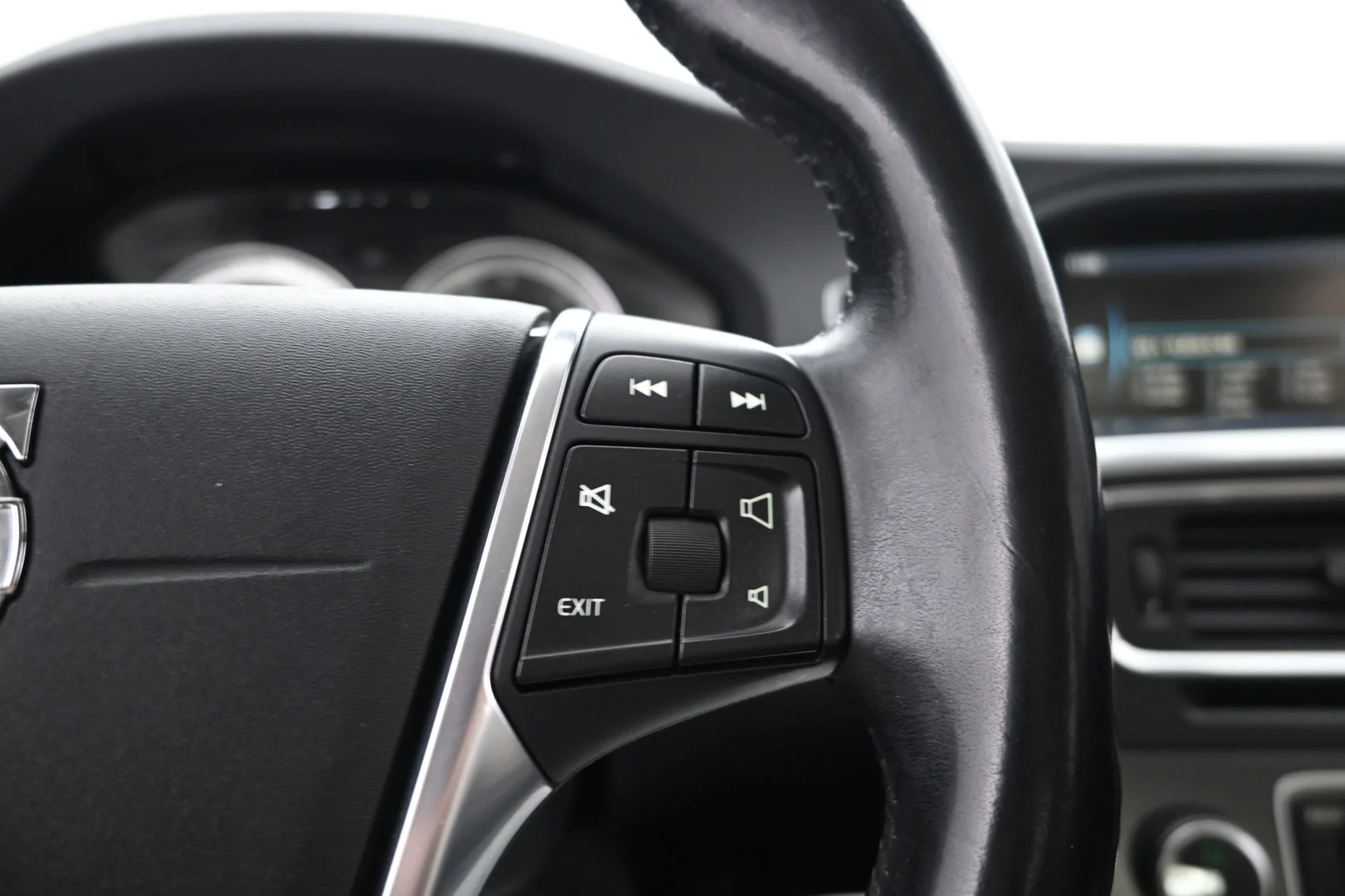 Car Image - 01wMe7ZFgh87vAqNZYT5kn