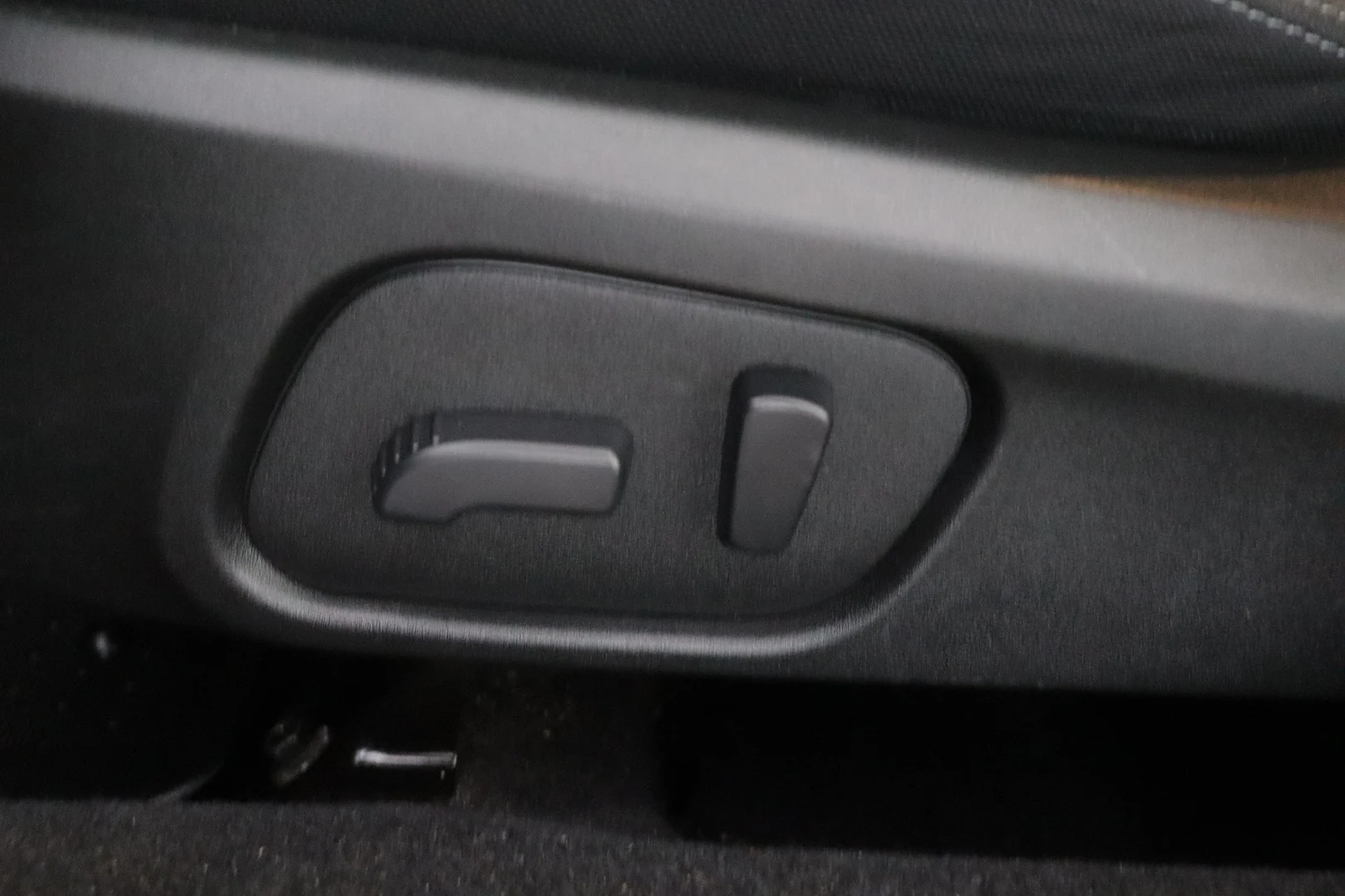 Car Image - lgxYfdDB1fVkjAHHxAgi1