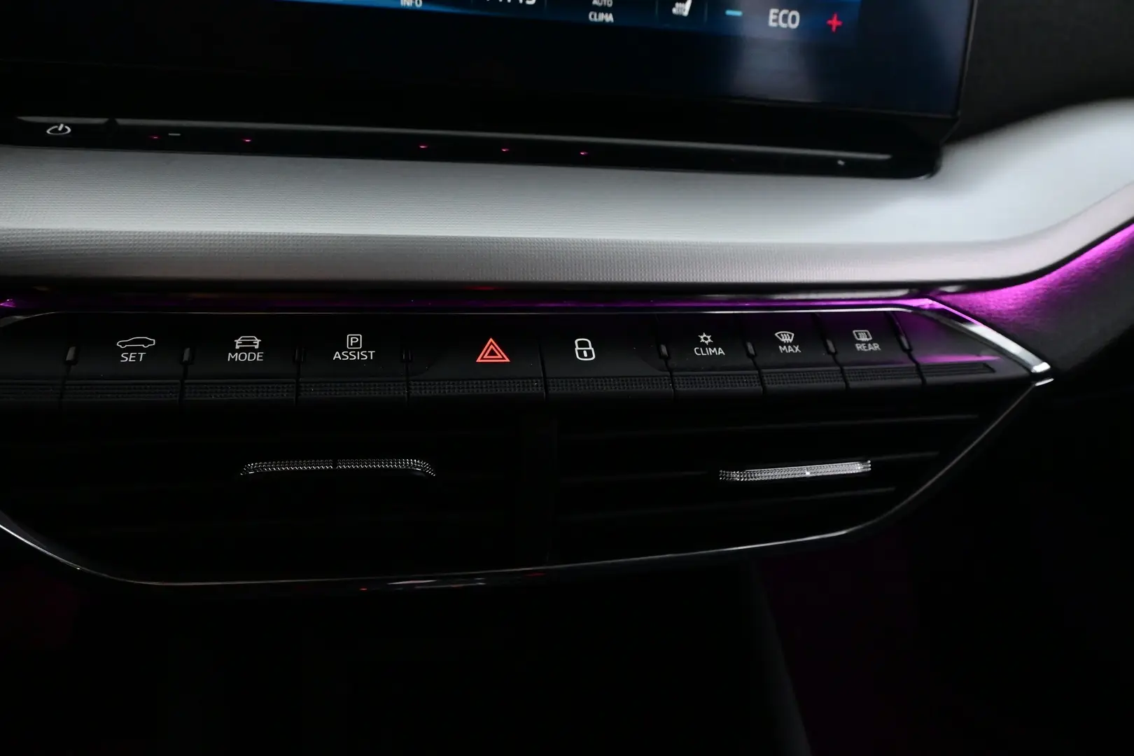 Car Image - 2RtFu7saWiXfKX4kXyRE1q