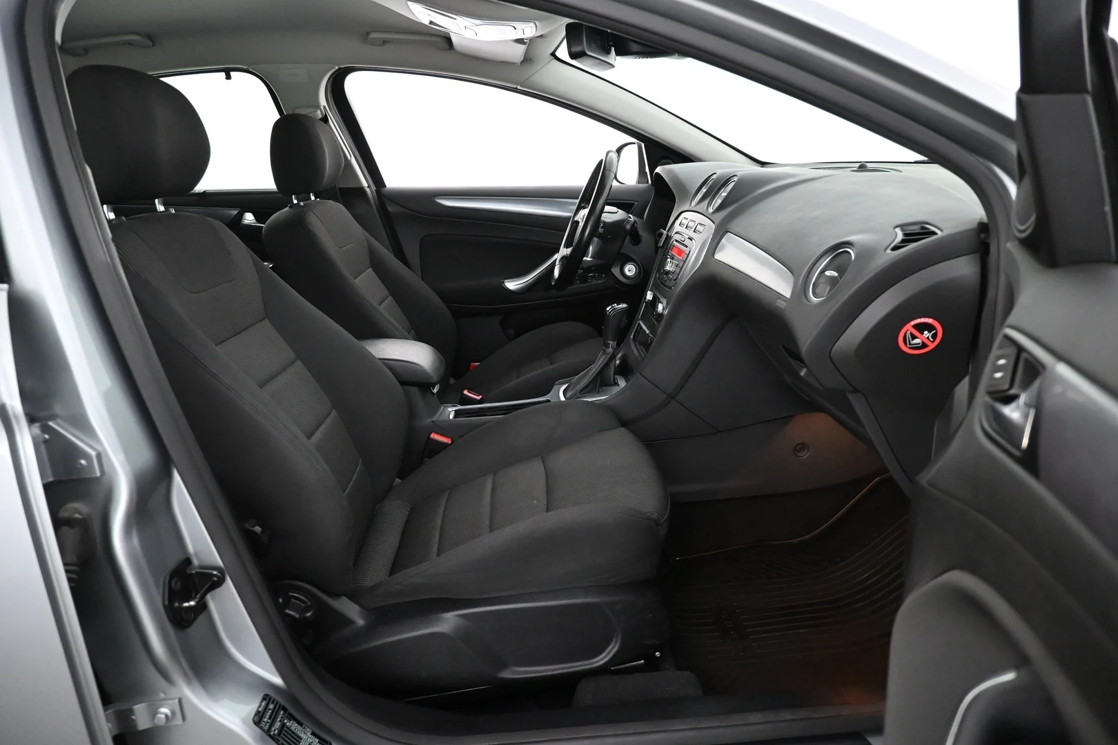 Car Image - 5KNz8YVX6r0tbtXjGzbpJh