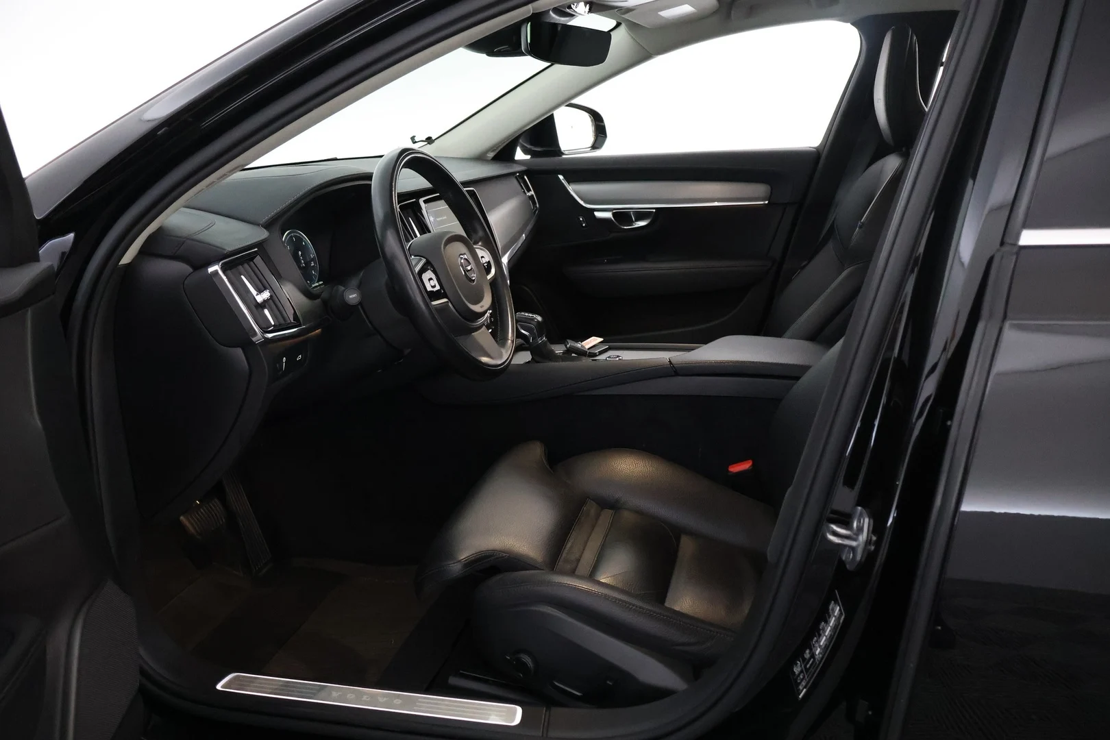 Car Image - 6VsSSDJzZEO7jnM917b9bj