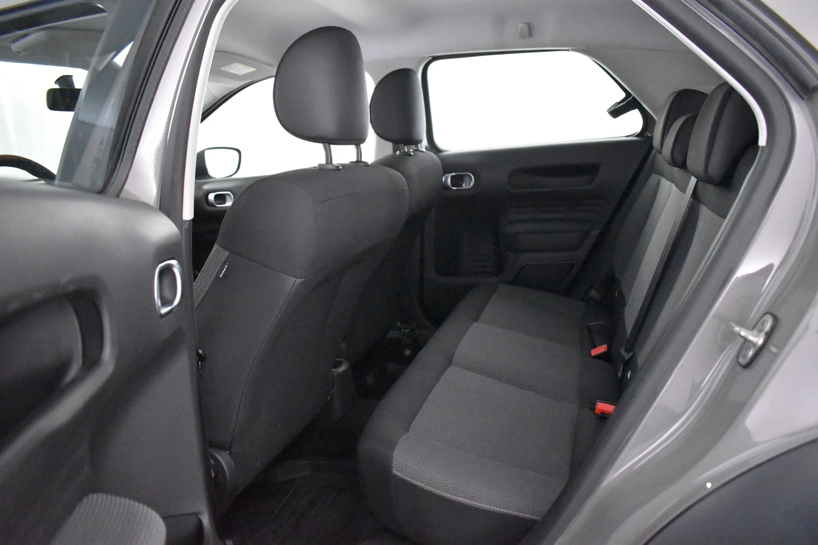 Car Image - 51I2GccS4vcmRUoIzmGrtC