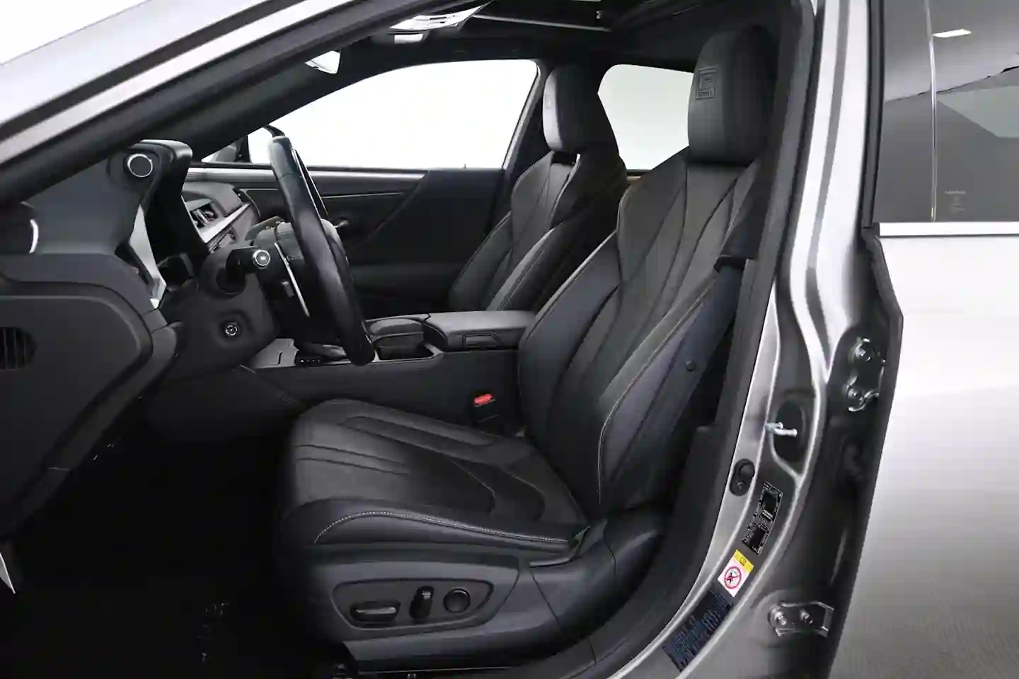 Car Image - 317htcsYAVpnjOc4mMGSsM