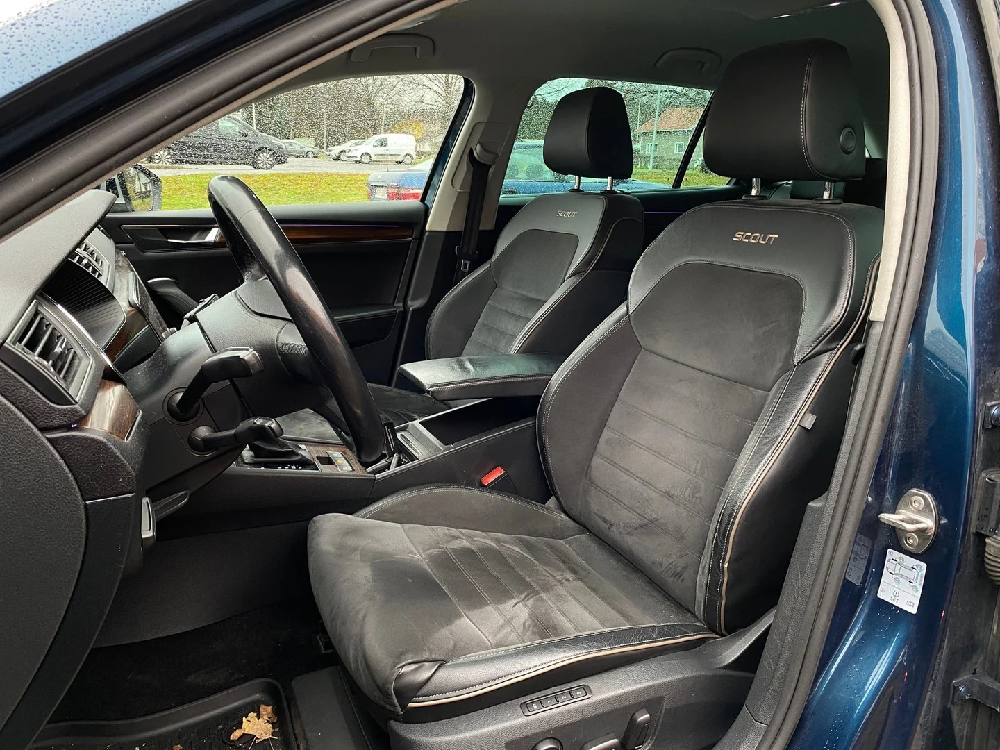 Car Image - 1CsOBHF4fWk0iY4tky3Q5G