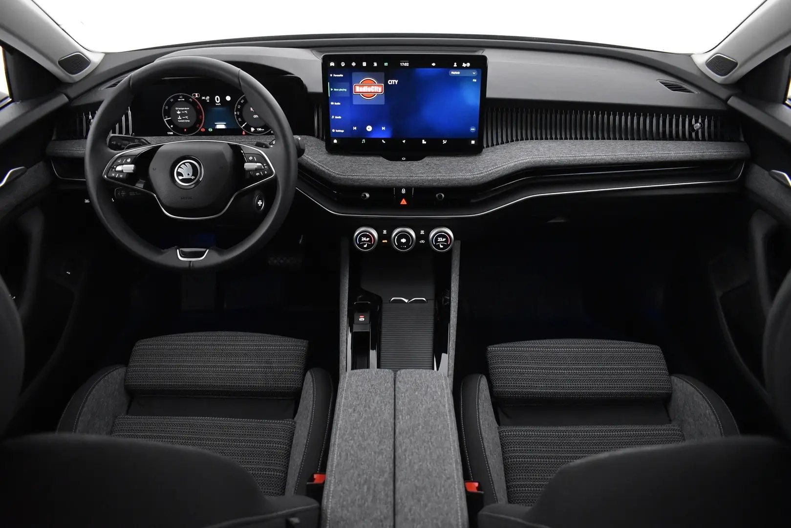 Car Image - 0qBrli8TODFW1pbNwGLnq
