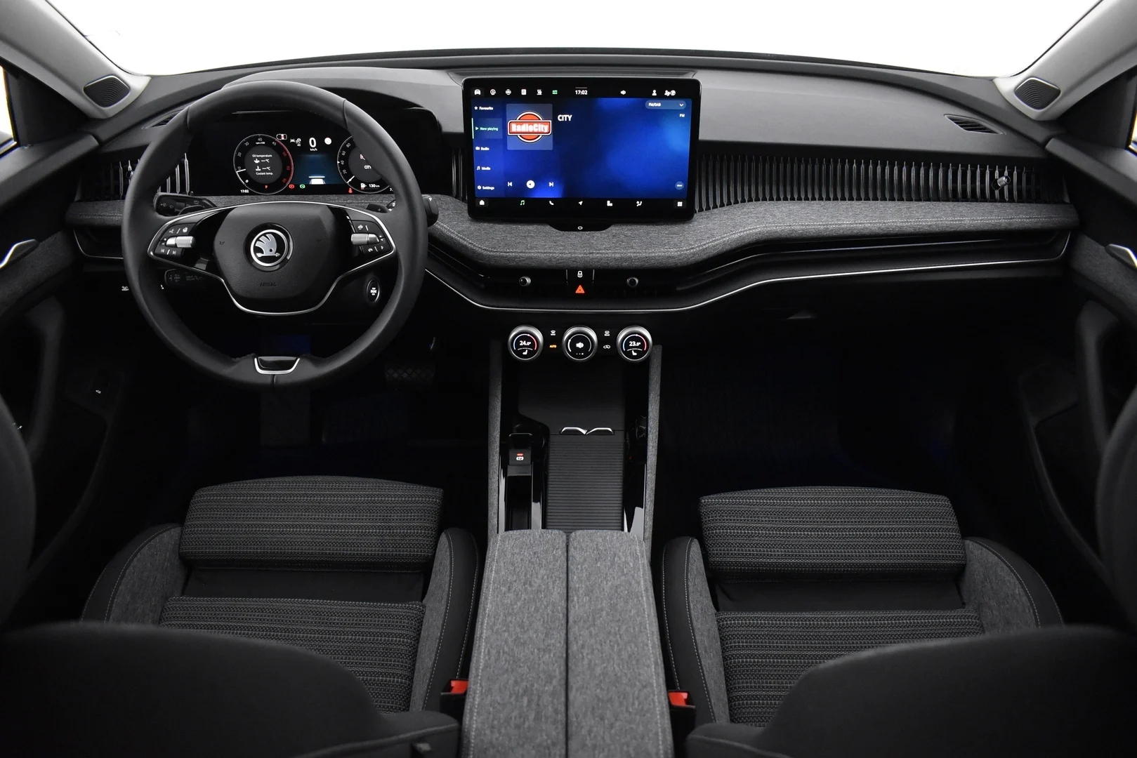Car Image - 0qBrli8TODFW1pbNwGLnq