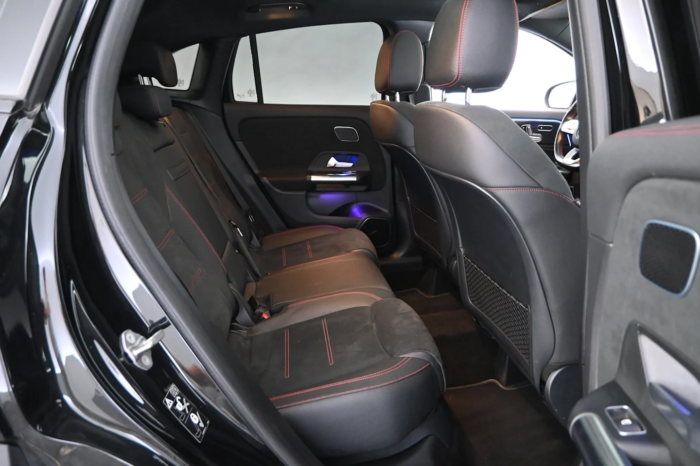 Car Image - 1UJPwY4p9HL2BvR3OZMHiZ