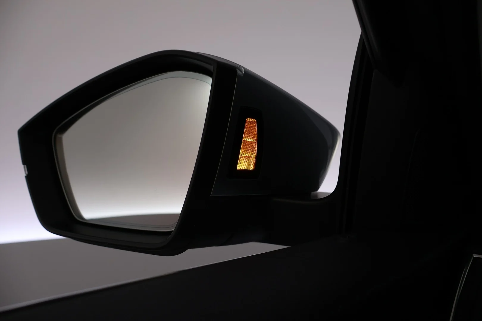 Car Image - tD4E0uzs7fSq6V8kZtrHF