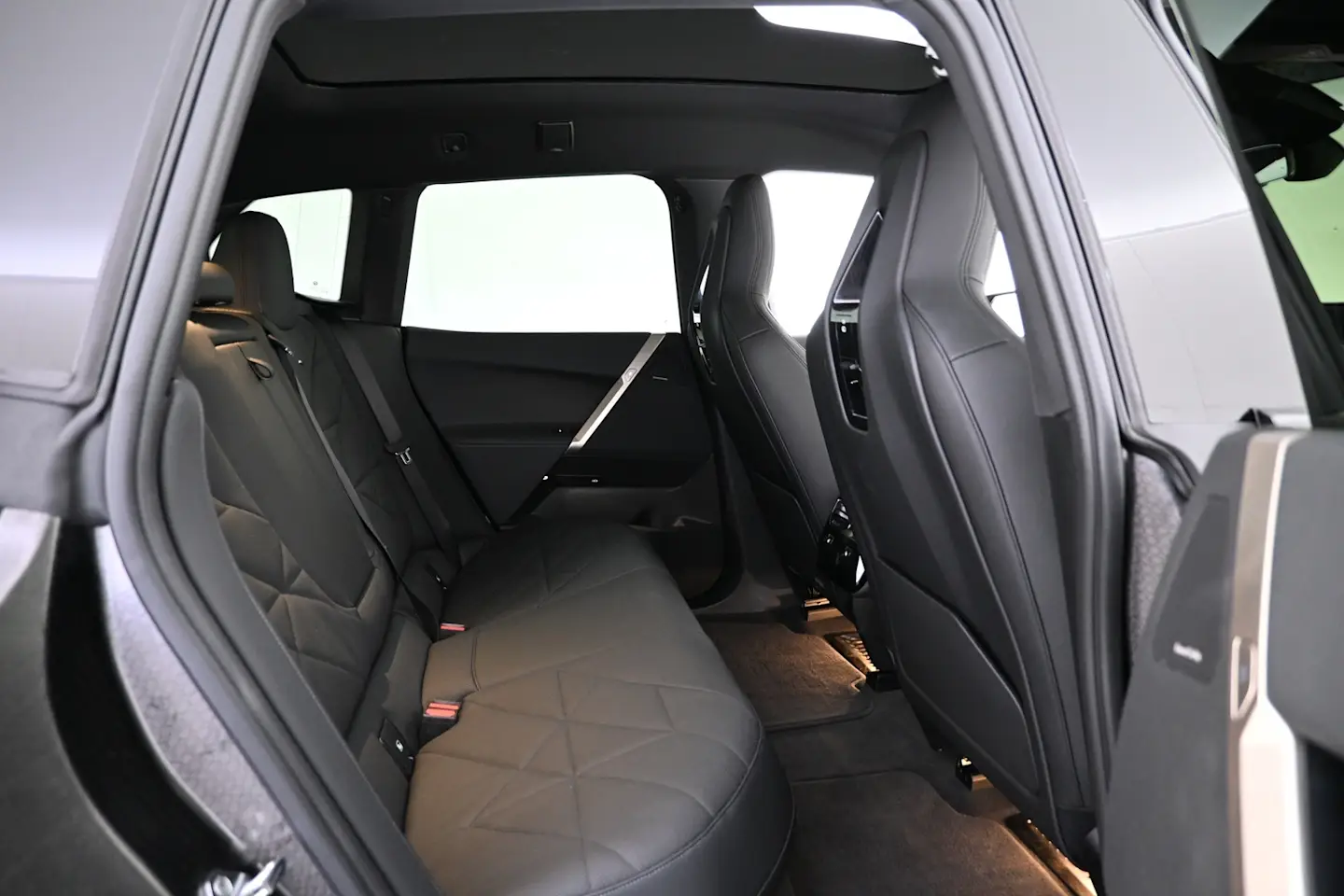 Car Image - 2cH89lQnFtk7jR5uWVAd2Q