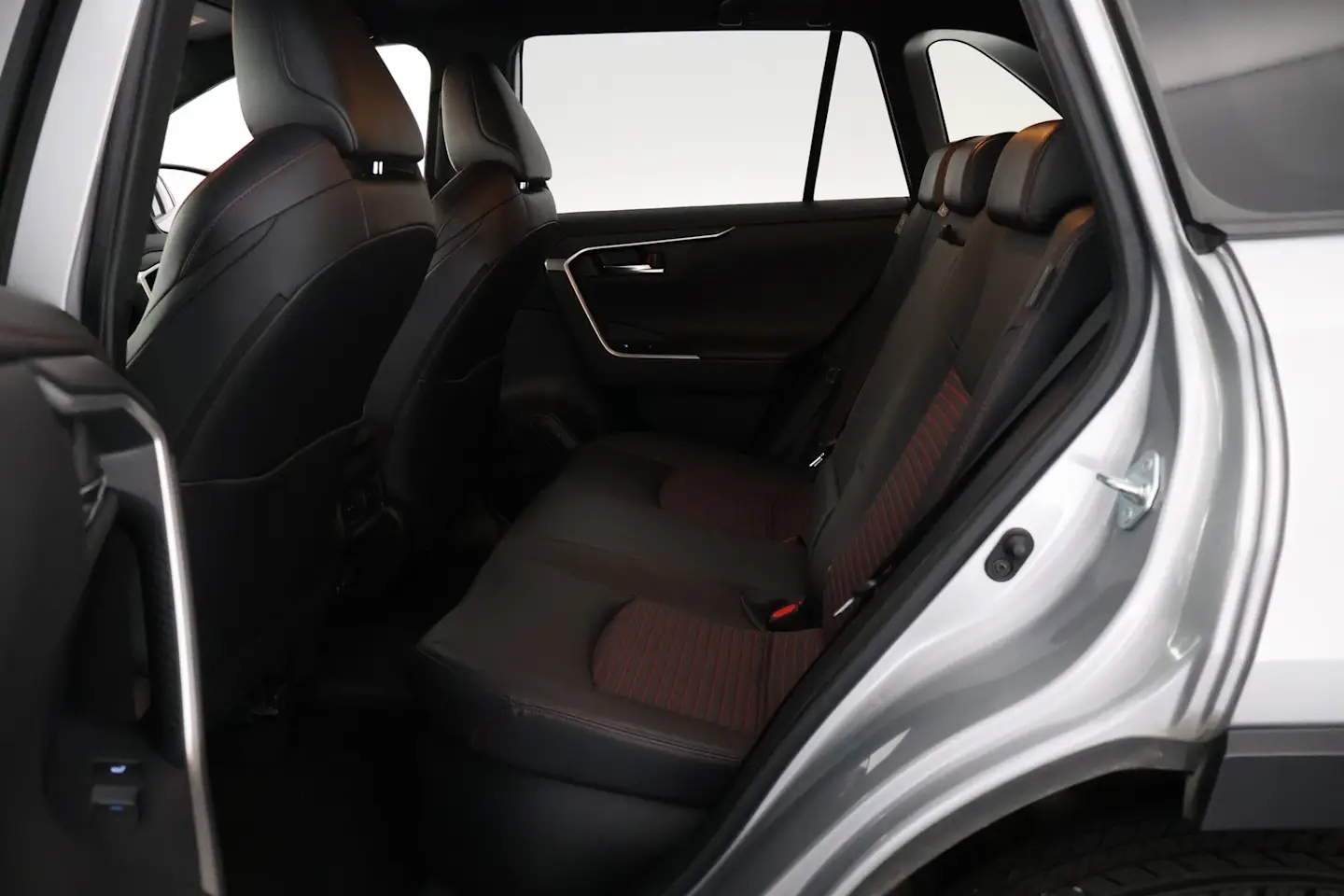 Car Image - 4bj08wylc5uFS9eBOrYJlO