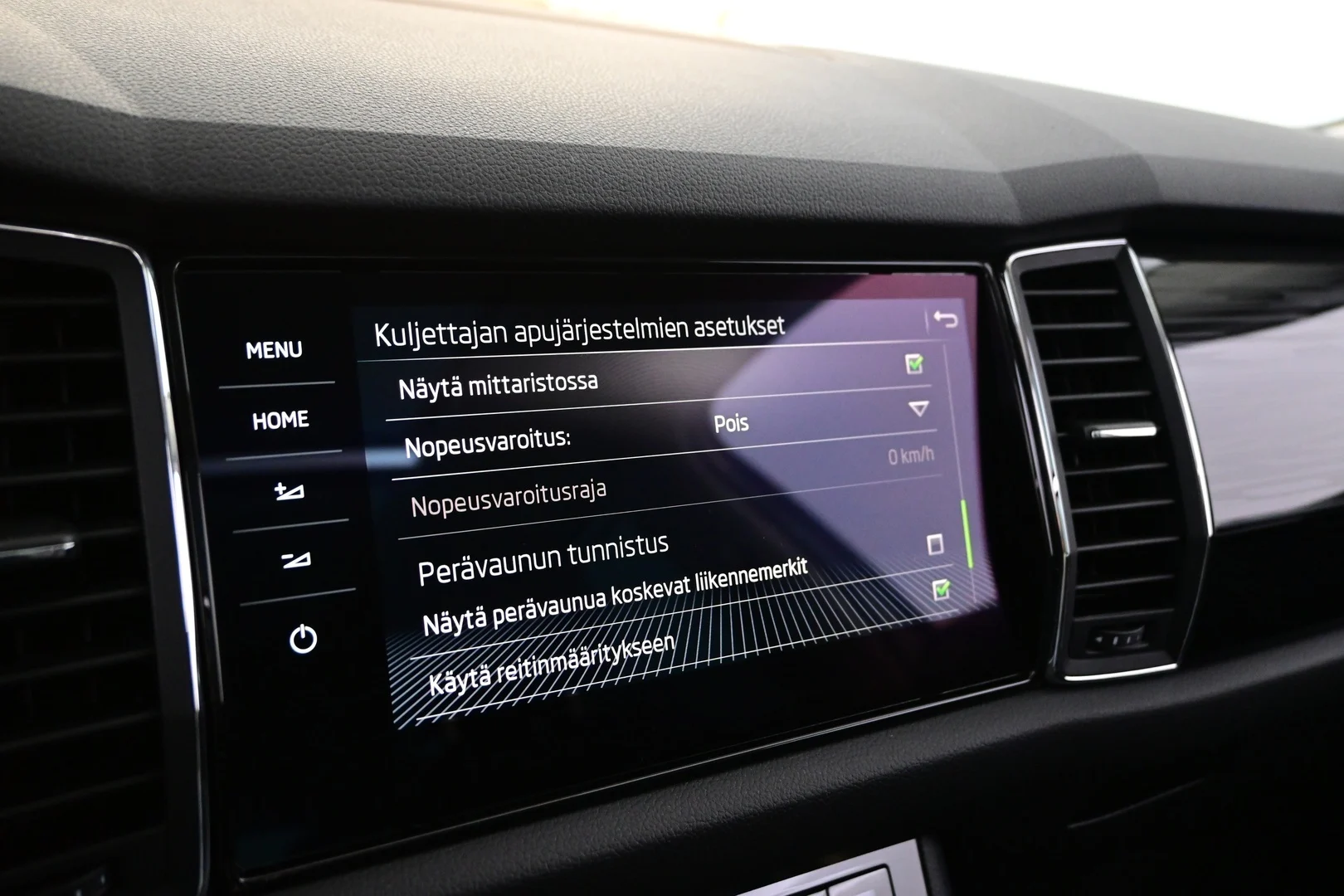 Car Image - 6PUJsTPH1ik7dbEvHgATuY
