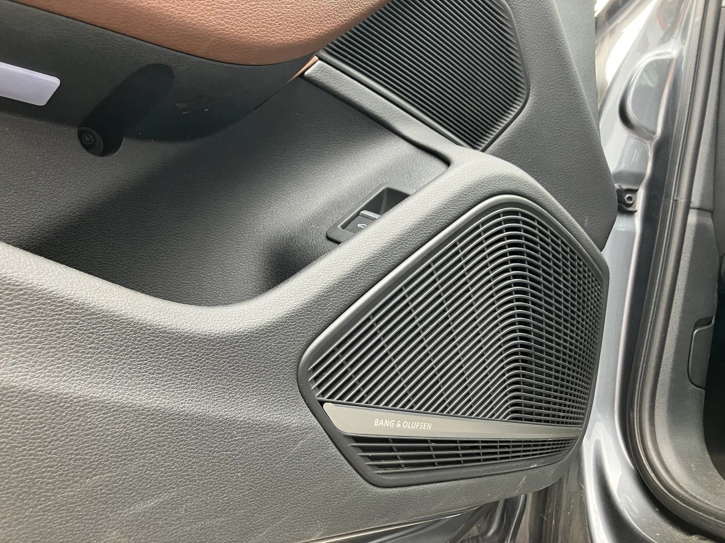 Car Image - 6HdRI18n9B9wn0U7jOMDzs