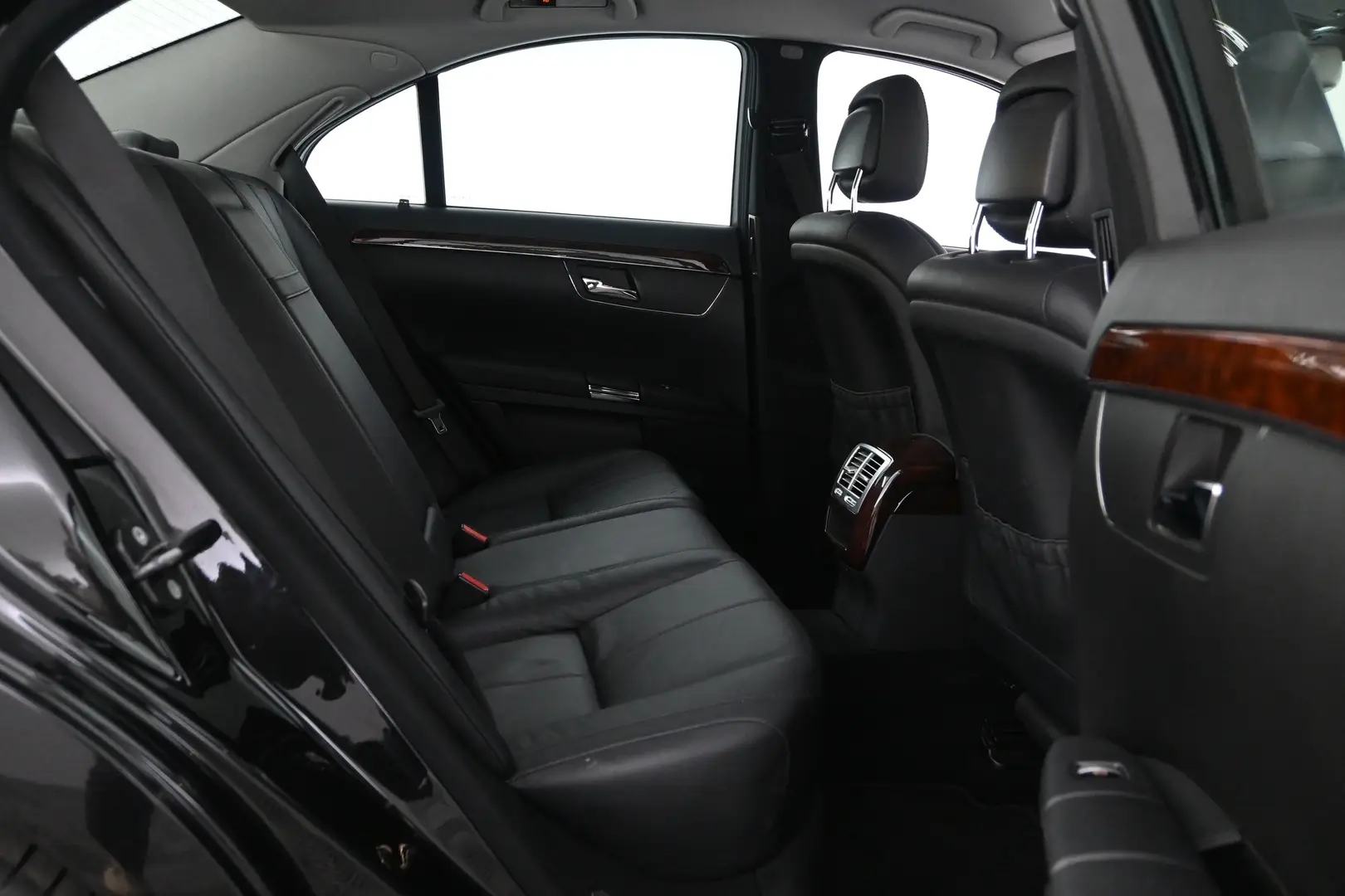 Car Image - 6I3wf5kPLuSaazfxho3CTl