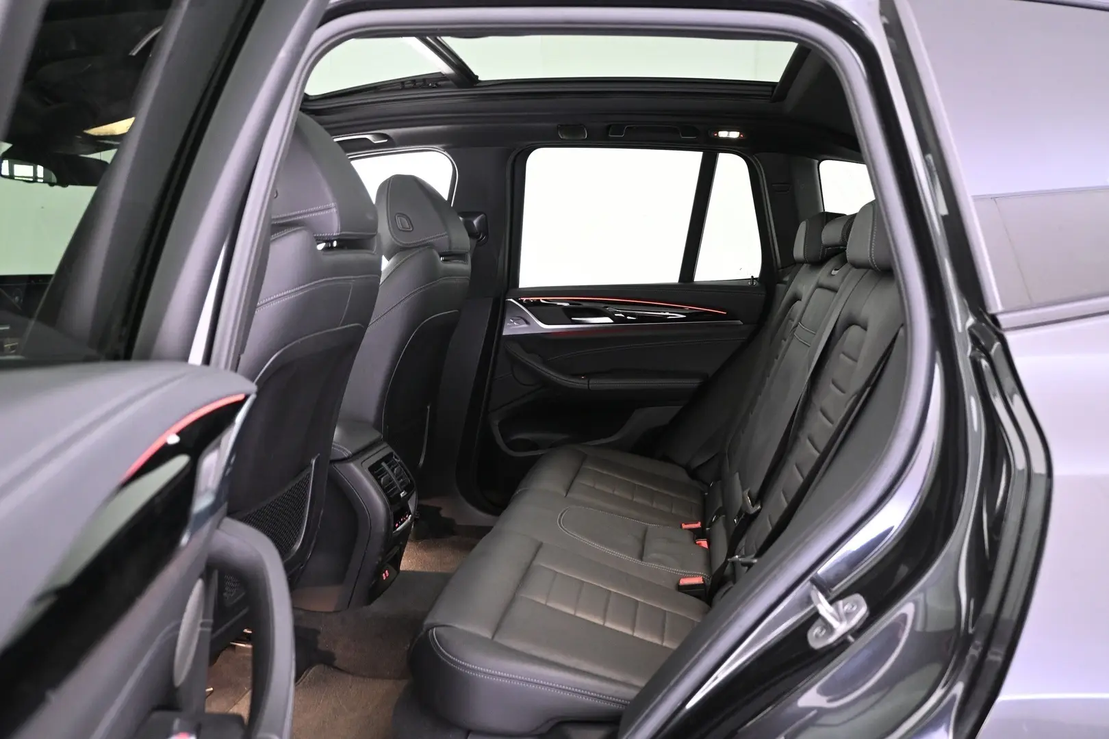 Car Image - 4inOrPzln1GFfxfyTUN3vI