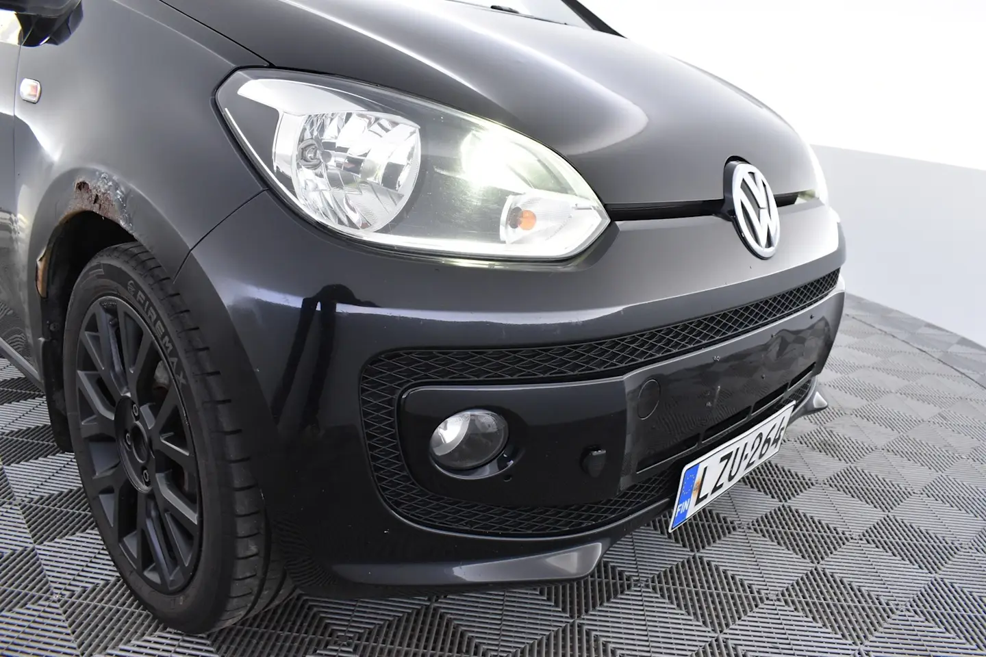 Car Image - 4GDMc3bF7hEyRjmBiyvxBf