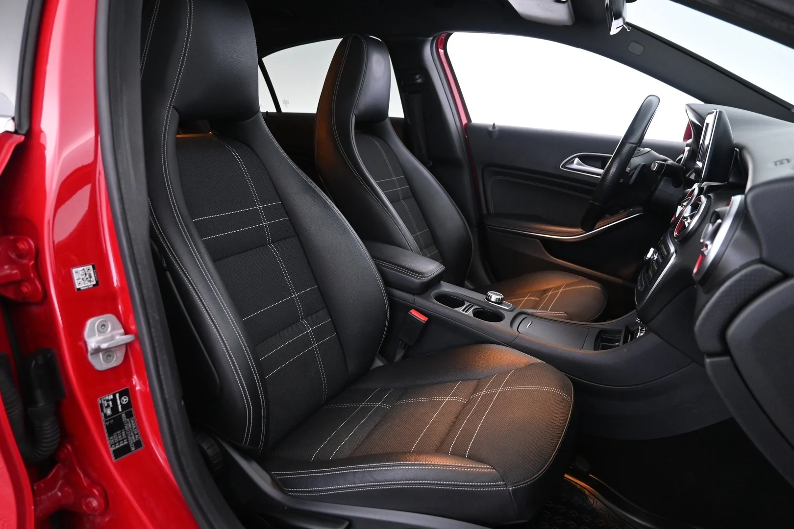 Car Image - 4pH1YVf6CQ5UKvODXJ9RnR