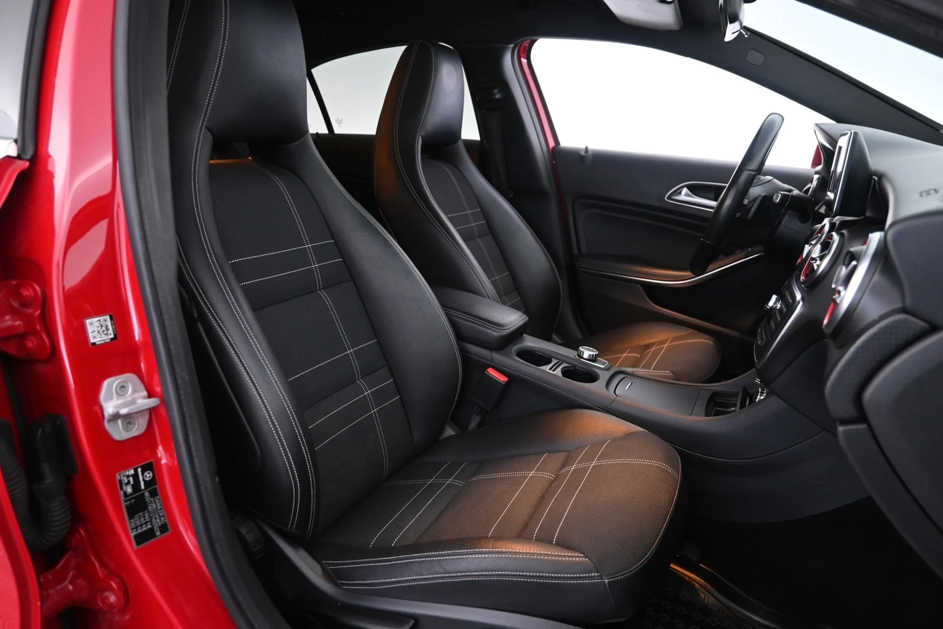 Car Image - 4pH1YVf6CQ5UKvODXJ9RnR