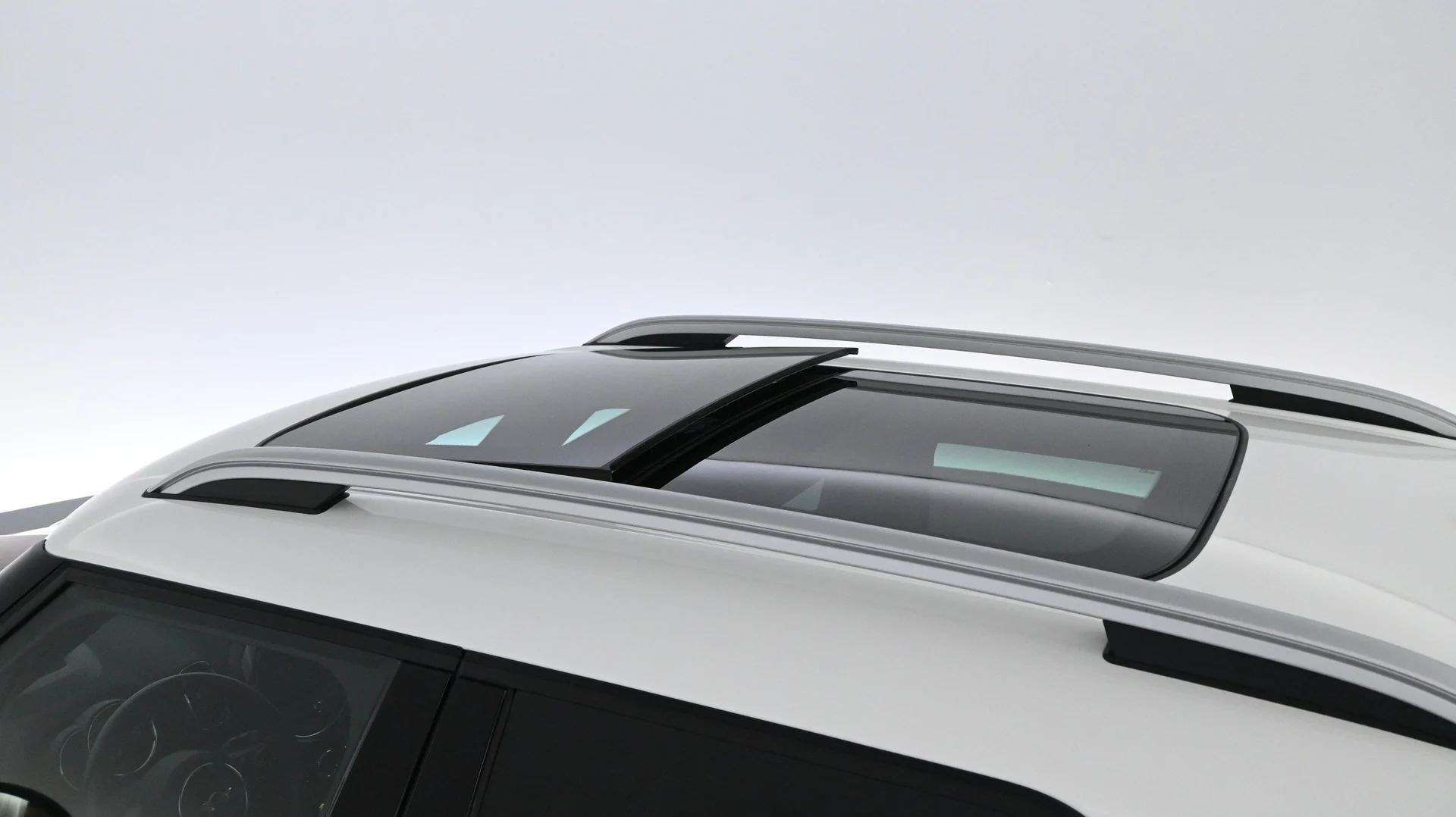Car Image - 6QMWjWuo4ZqsJV5SzgEY9G