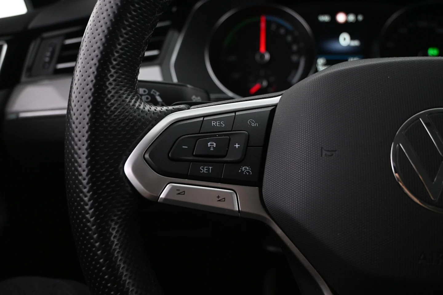 Car Image - 4jGzJJMcN34t4p3lDSfiH5