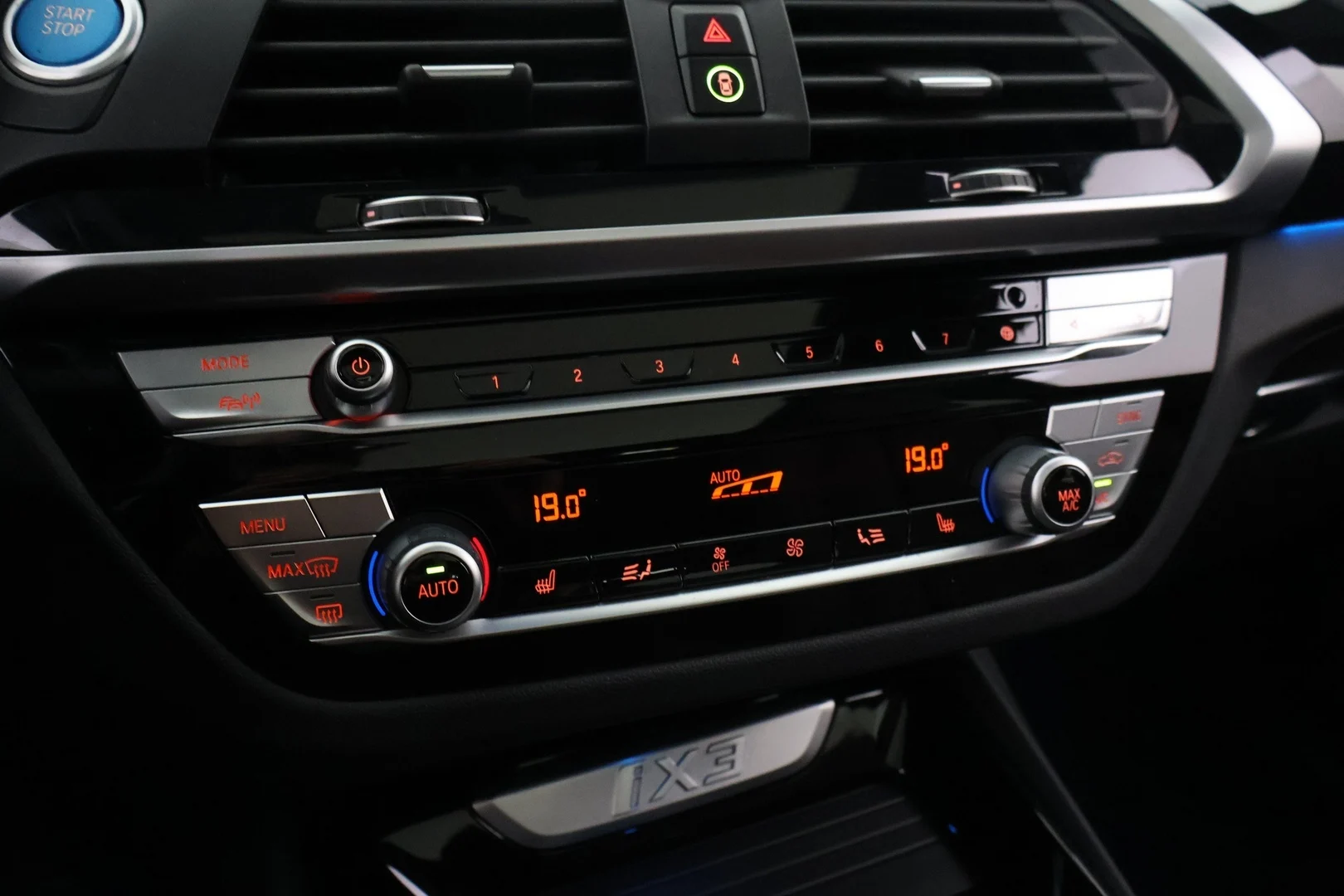 Car Image - X2DBPdBJK0BOHbaUUcaca