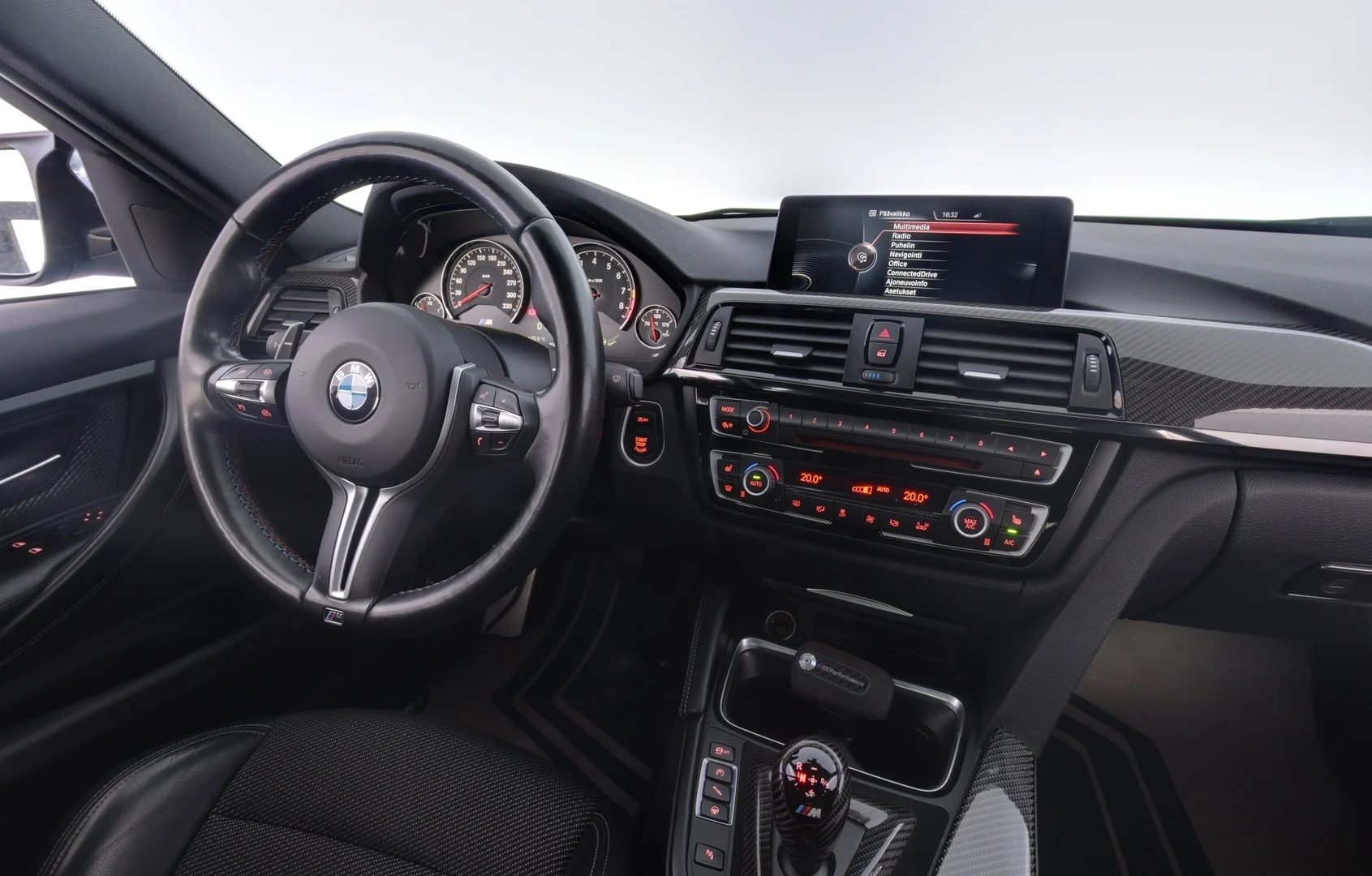 Car Image - akbDnVgzNYHma2C1xNXtI