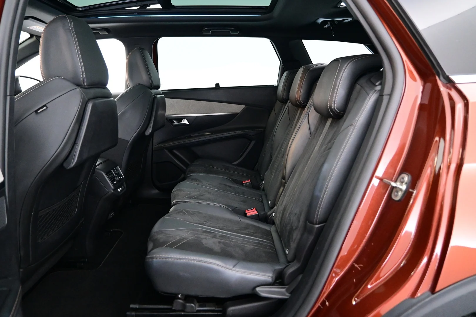 Car Image - 4xFjBLIbEee57zNeO2GPvd
