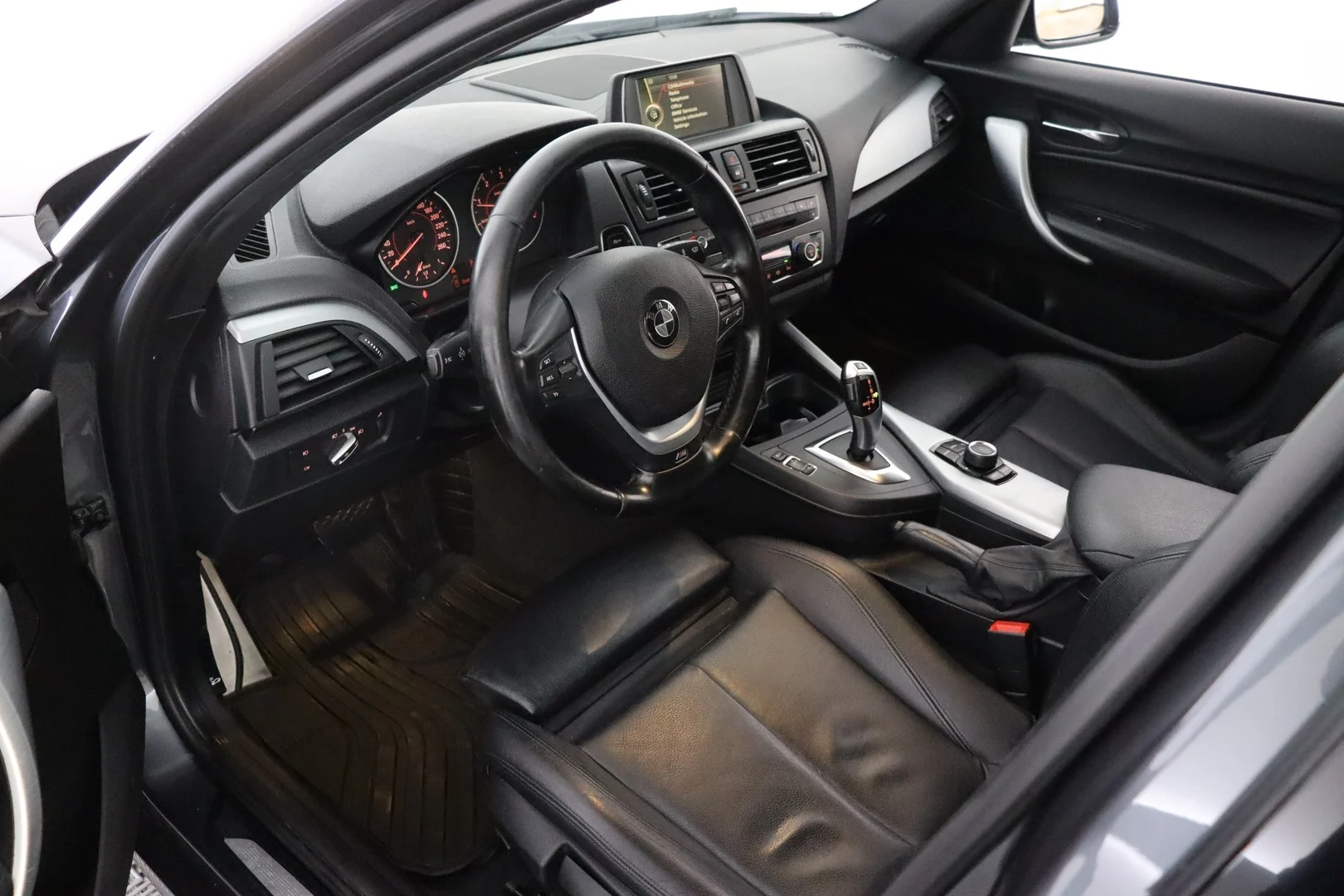 Car Image - 2SgxfWDRfORglu2gLTYOTX