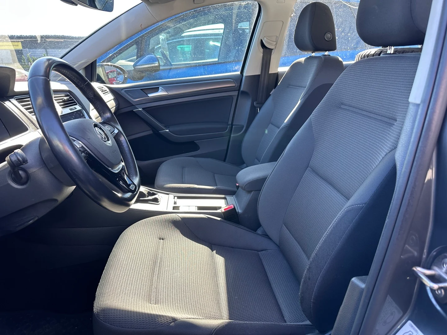 Car Image - 5ULKv0FMX7Y4drEhGfpILW