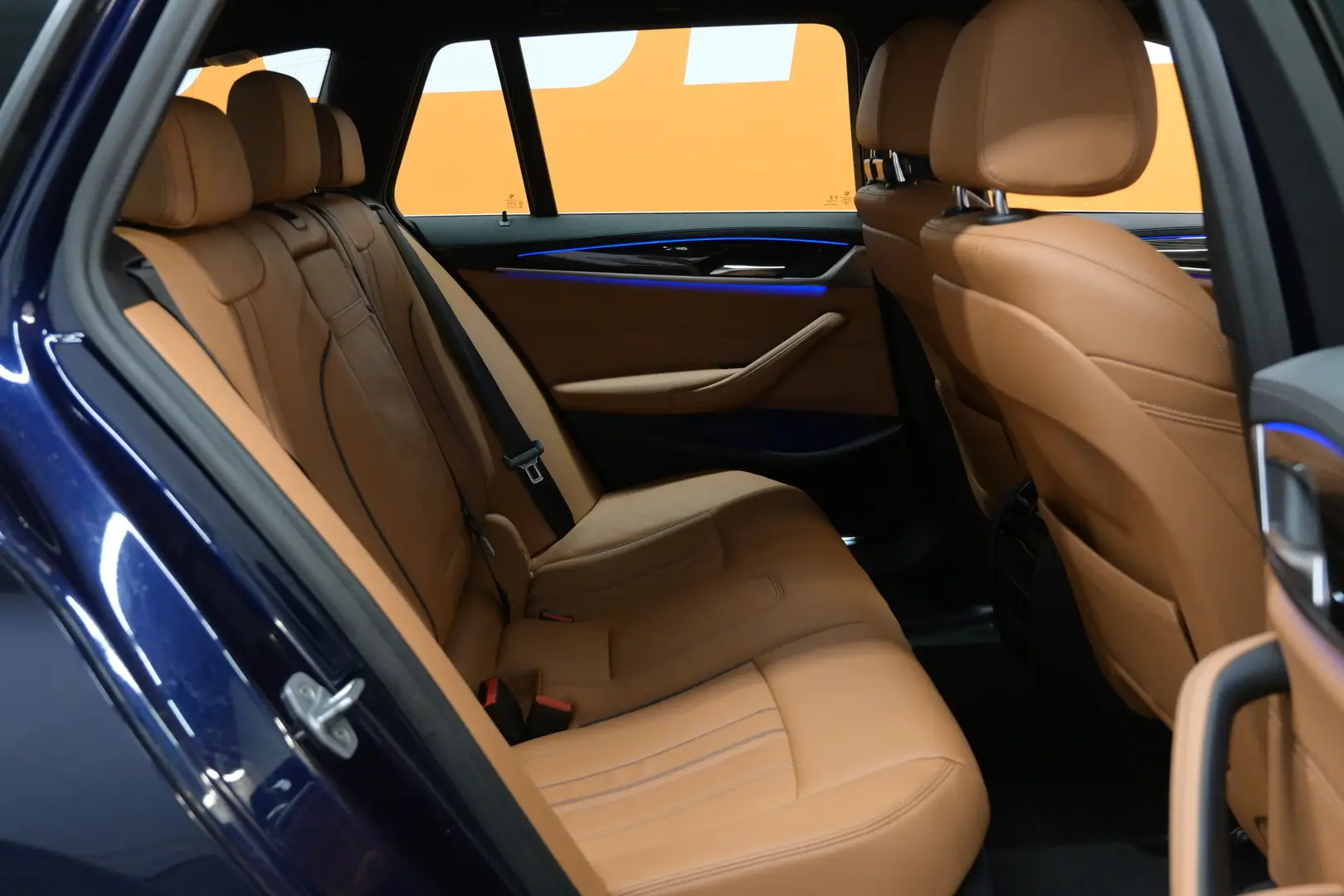 Car Image - 2pvAPFogXsZDI9NkGAfZKG