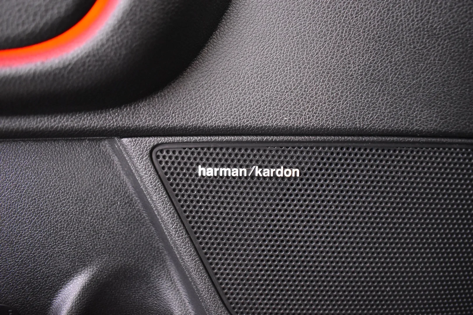 Car Image - 2trBNMfWiZVQXSmmlFL8y0