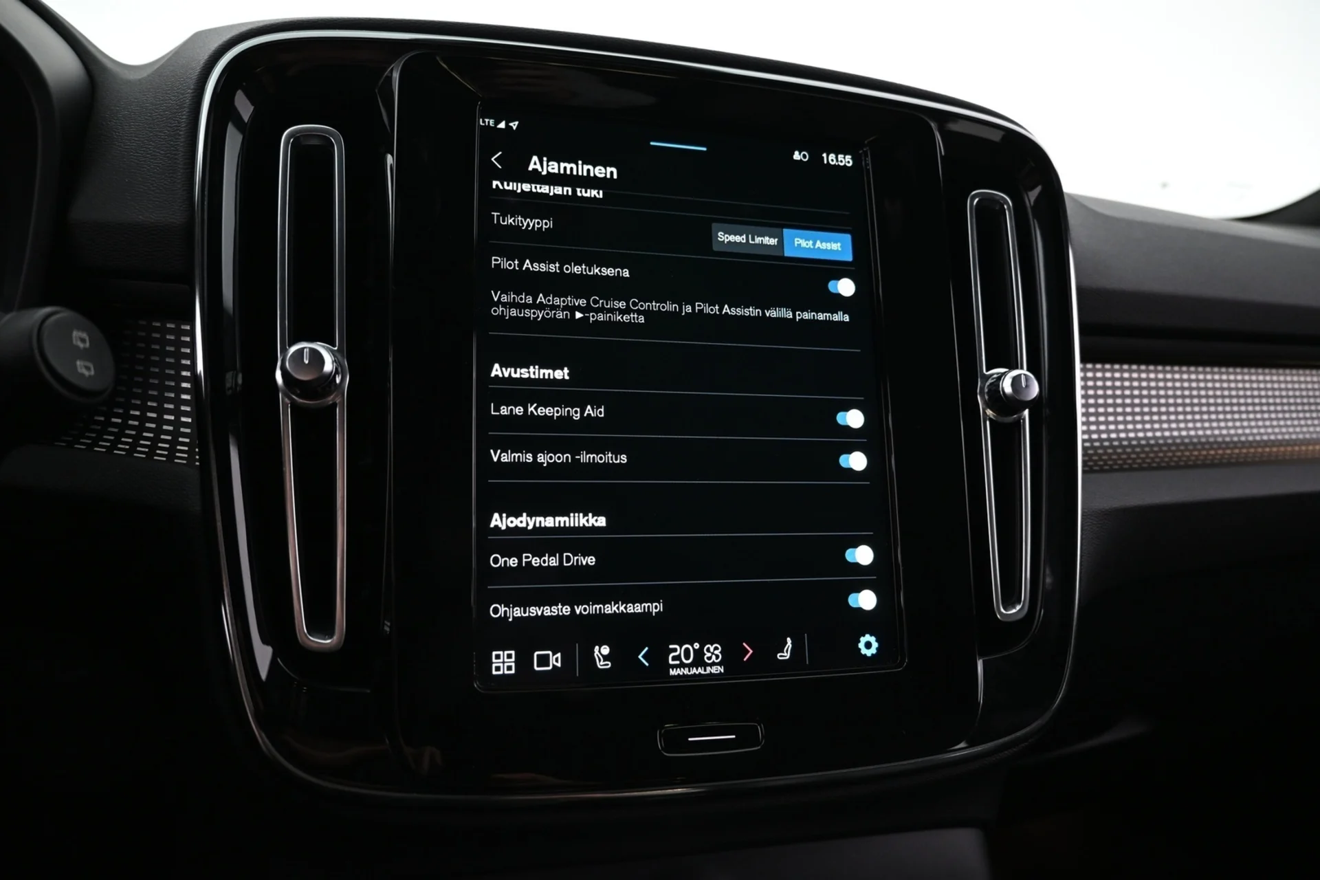 Car Image - lA4lVF3BhVInInQCNafyz