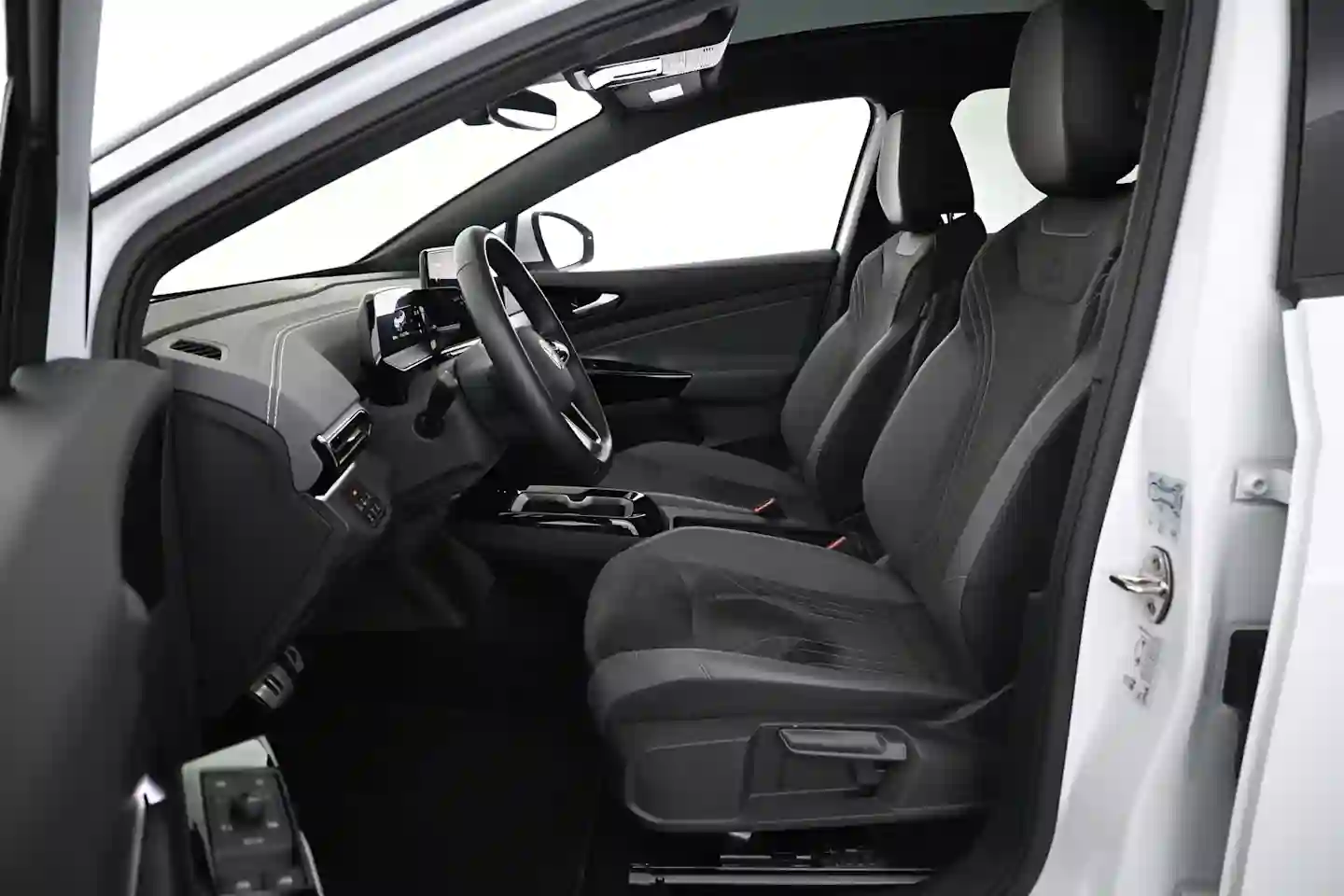 Car Image - 2xSXIhVyXw97JIl14yHiA9