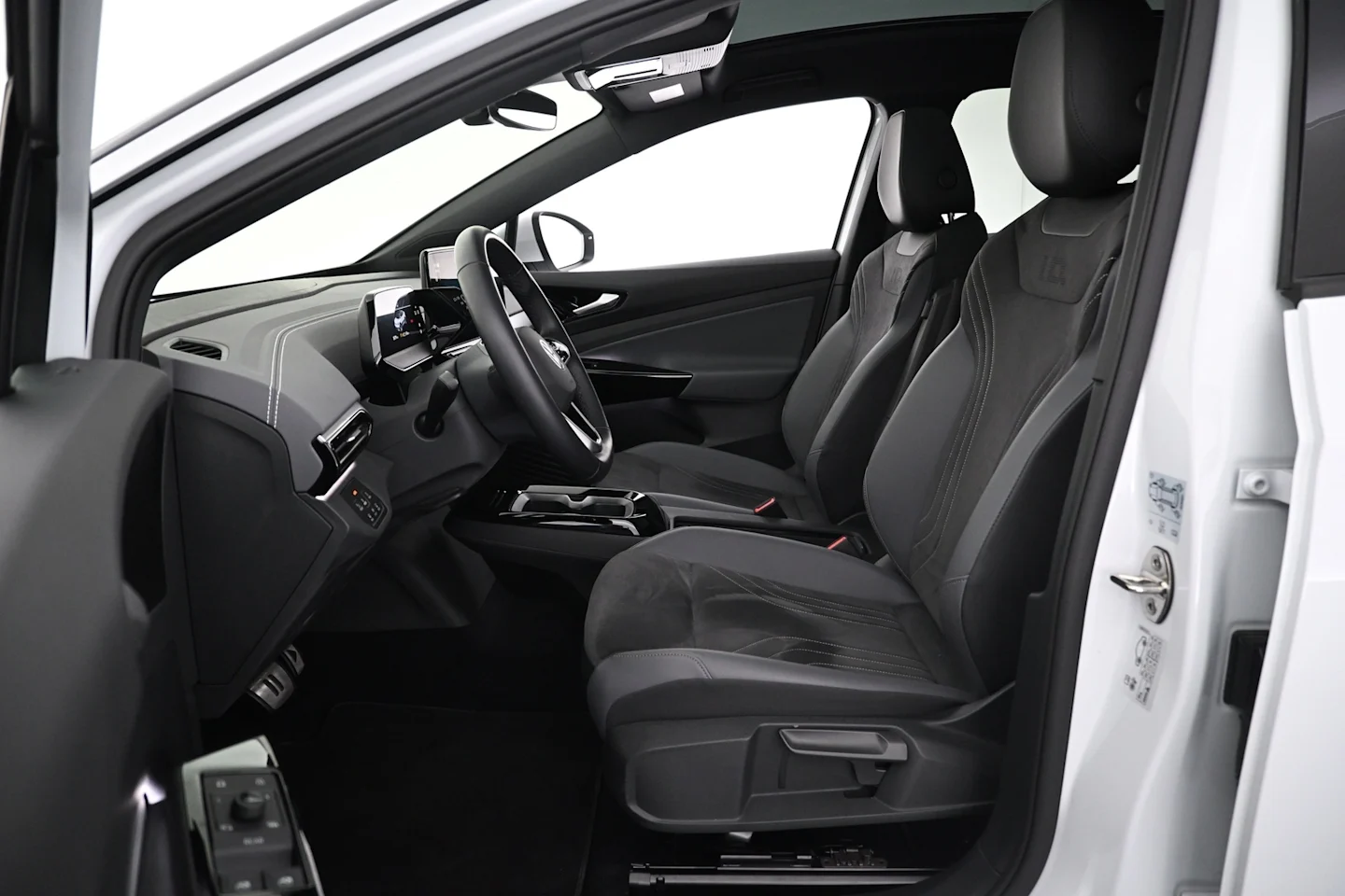 Car Image - 2xSXIhVyXw97JIl14yHiA9
