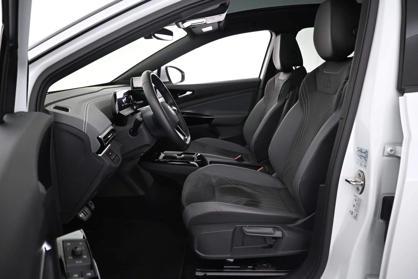 Car Image - 2xSXIhVyXw97JIl14yHiA9