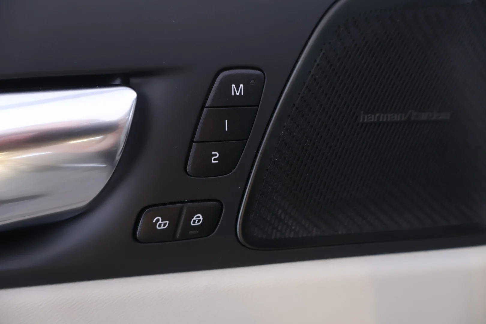 Car Image - 2gh5m7Zke3GVRXXq6XakXQ