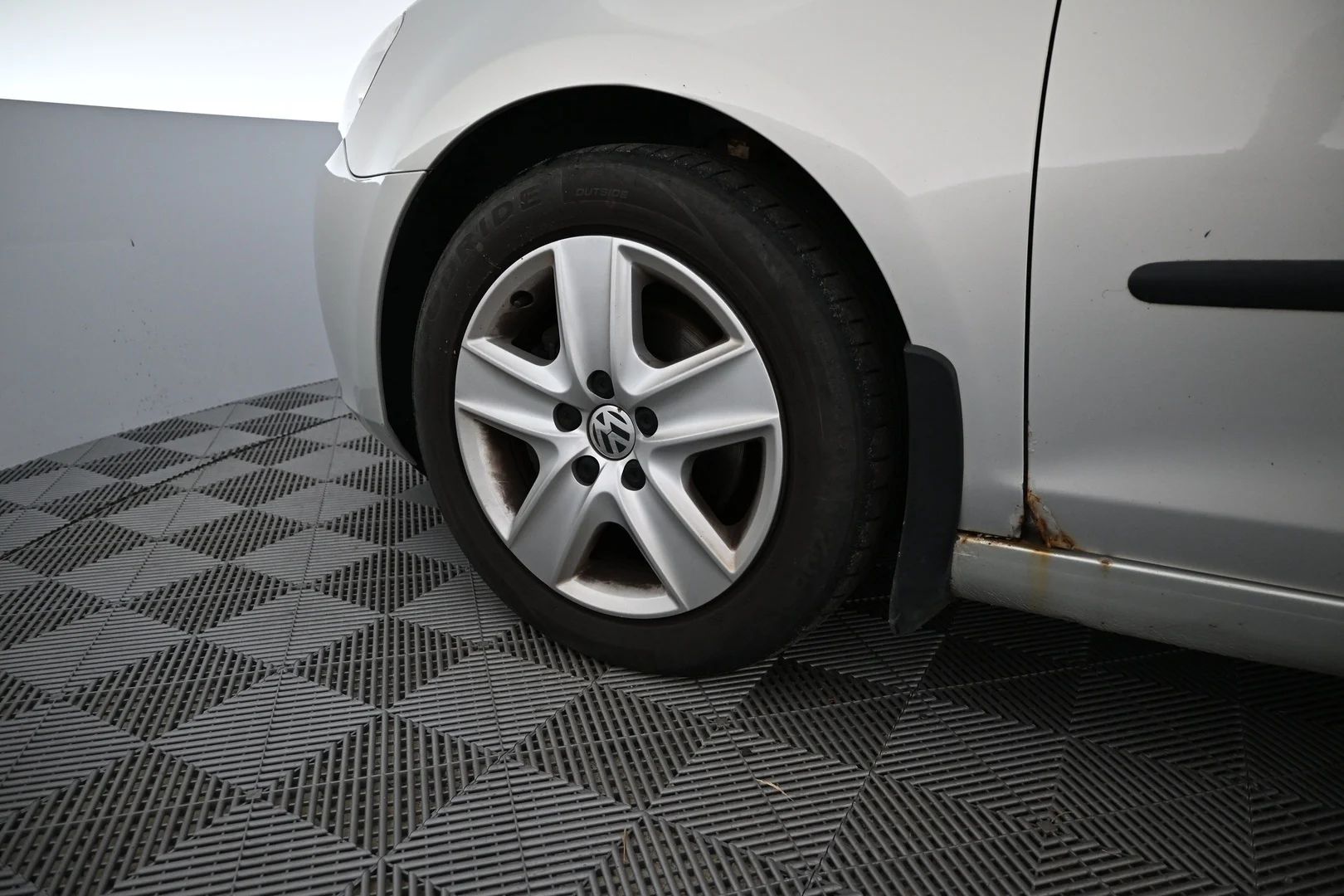 Car Image - 1QHjEPdYDaKORNDYpZjqGX