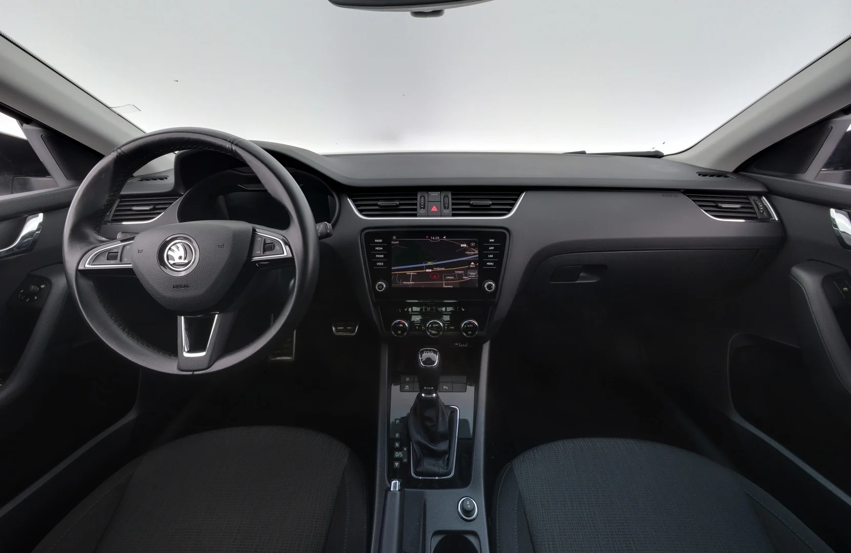 Car Image - 5dZYfmi7JaTR01KH4JQJJ1