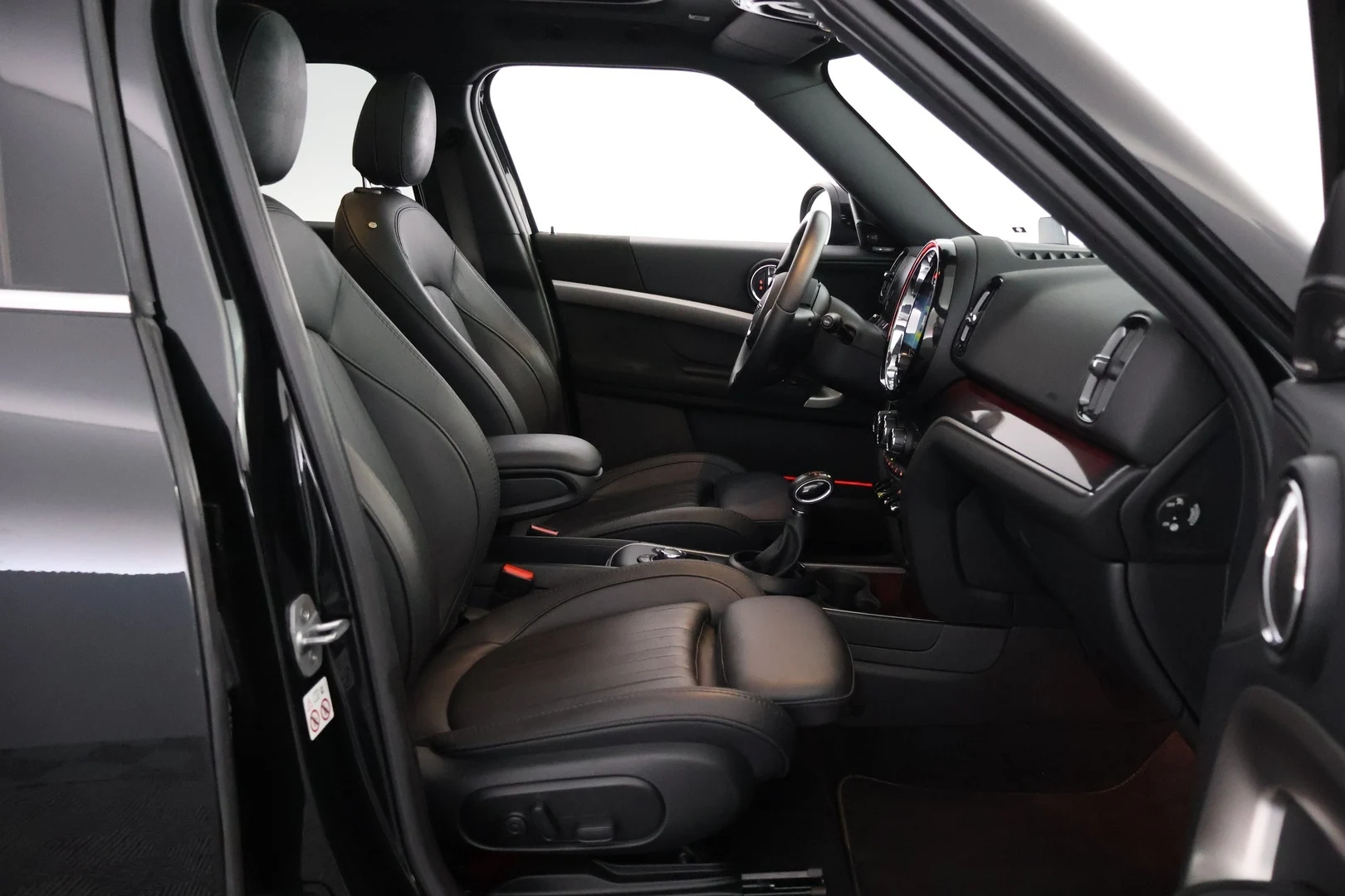 Car Image - 41PQO6PTS0g5j8Rm2U3eot