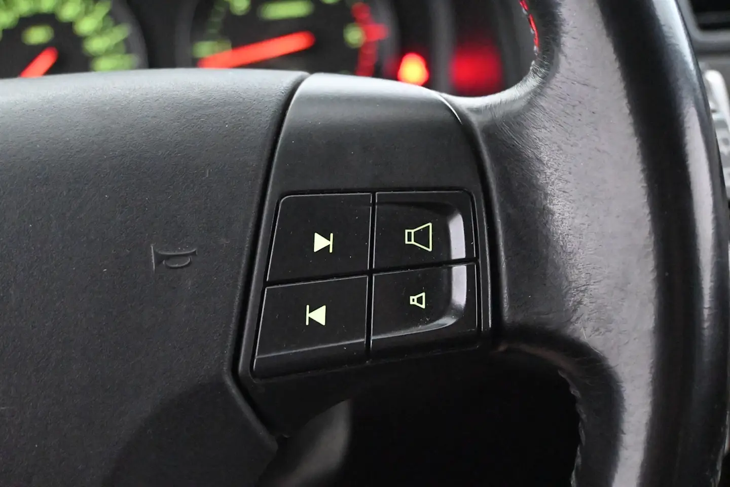 Car Image - 26B2MIjldHAyTR1ODWup8e