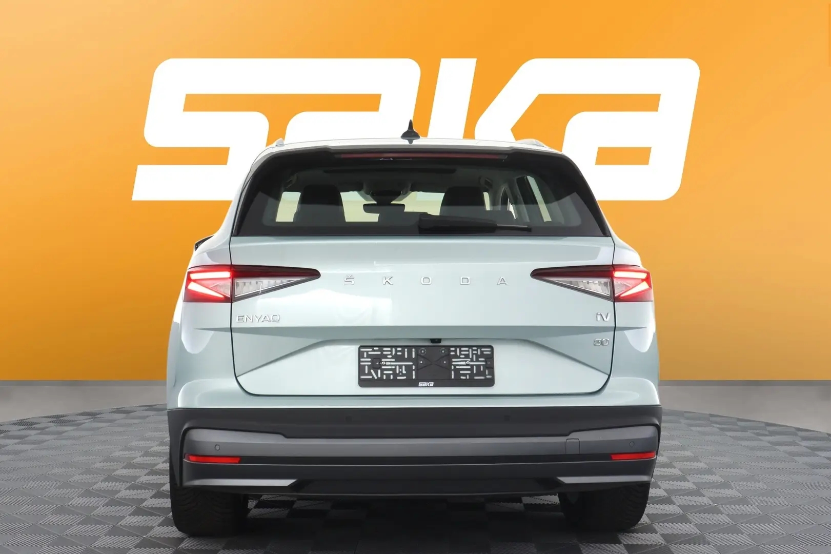 Car Image - 7MzbnbPtAYrf0dLPbhbbbn