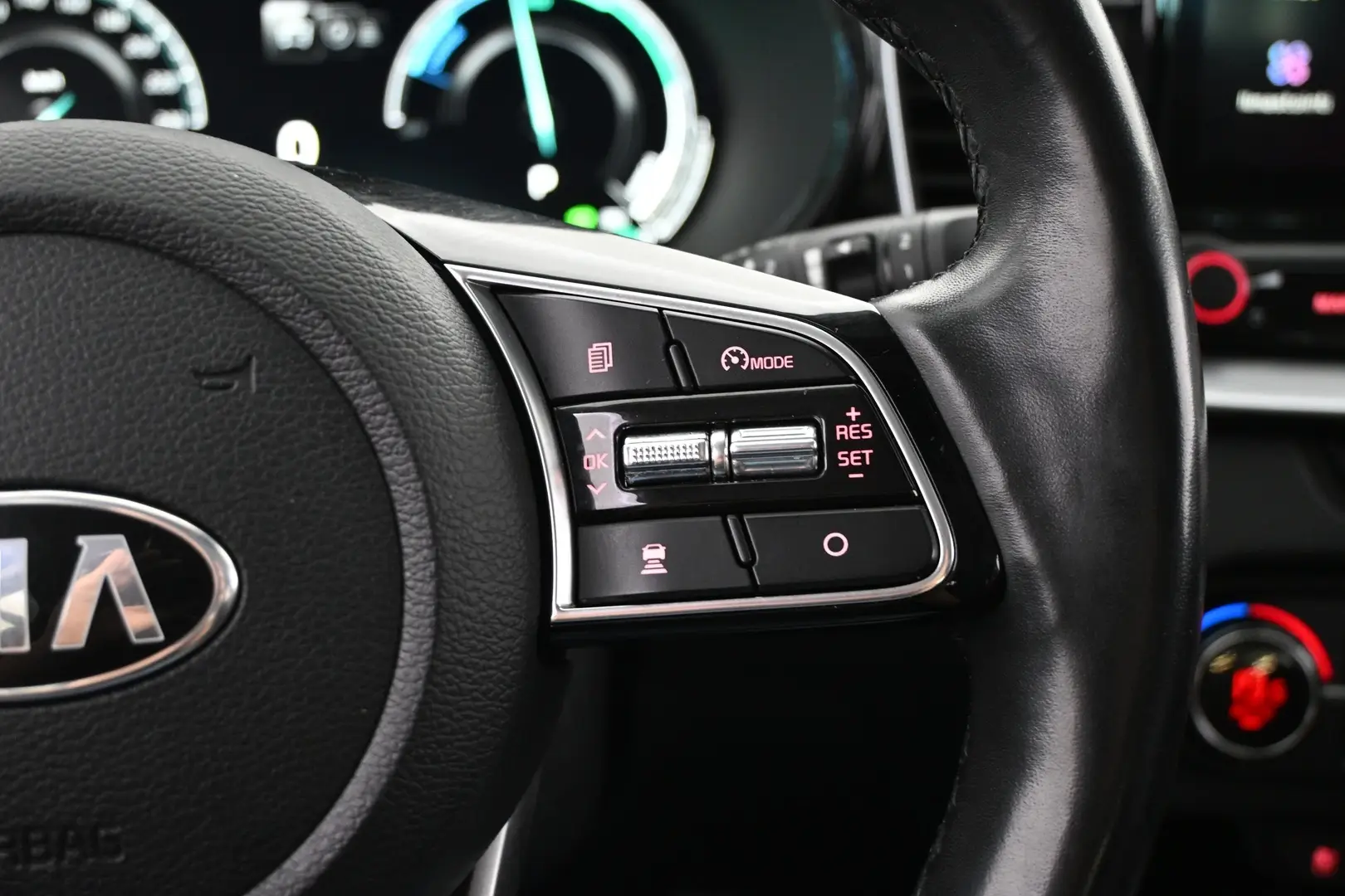 Car Image - 3LZ75KXE67KjWyX74ImFdJ