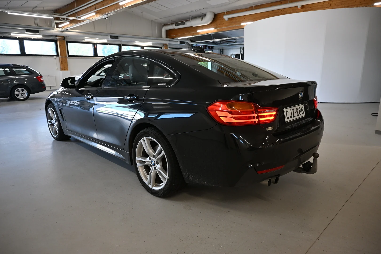 Car Image - 6z8jpRKBAY4zItAlnw9WMG