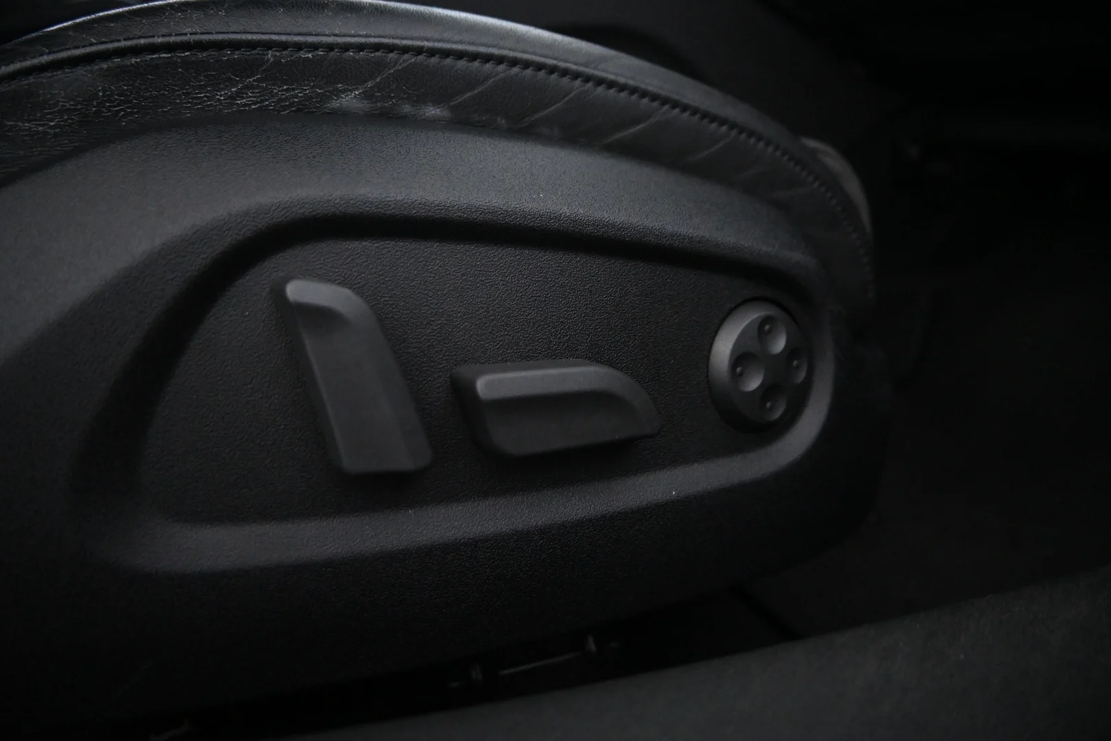 Car Image - 3e23WkHtdVl5OdqeOcShkf