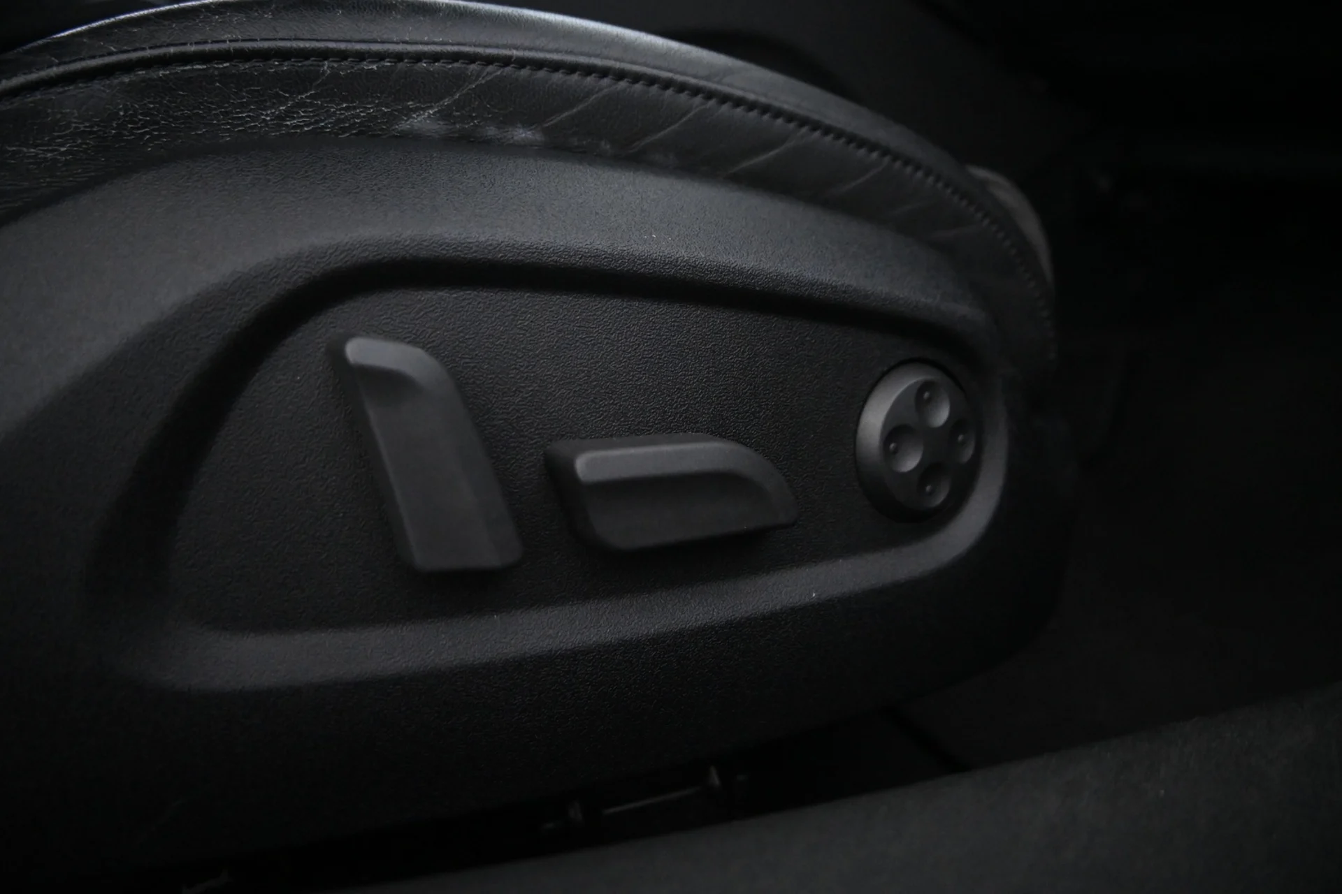 Car Image - 3e23WkHtdVl5OdqeOcShkf