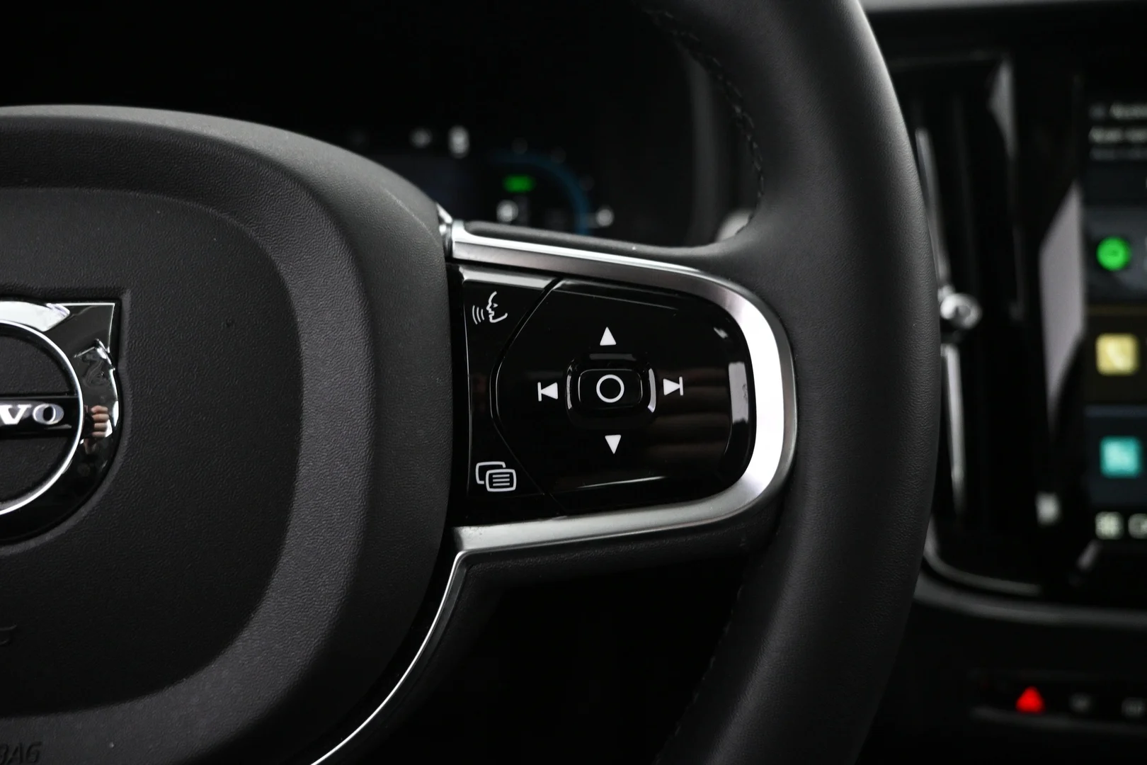 Car Image - 5awkBTeQmJxLZQsiIM9Ltz