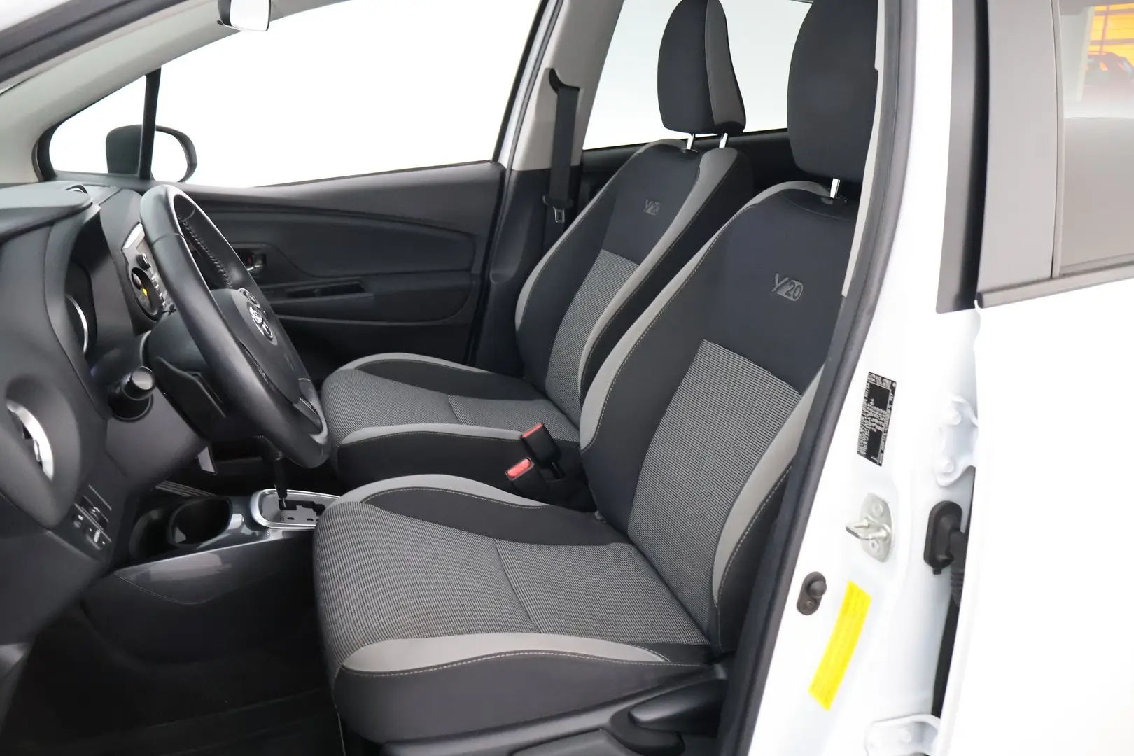 Car Image - 5tORmpb4O5tQIbU3k32Em6